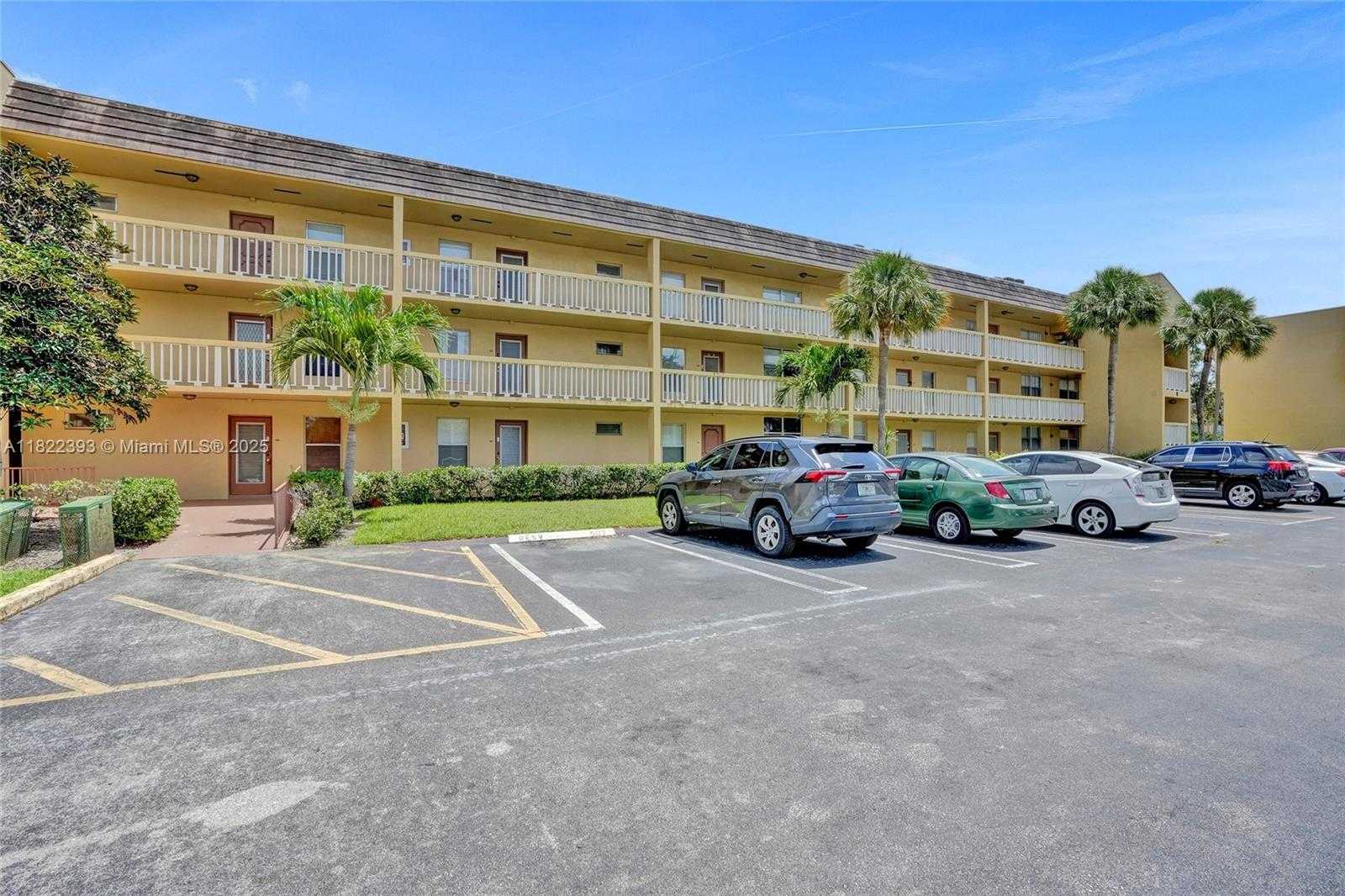 Small Image of 6300 NORTH WEST 62ND ST #108, Tamarac Number 3