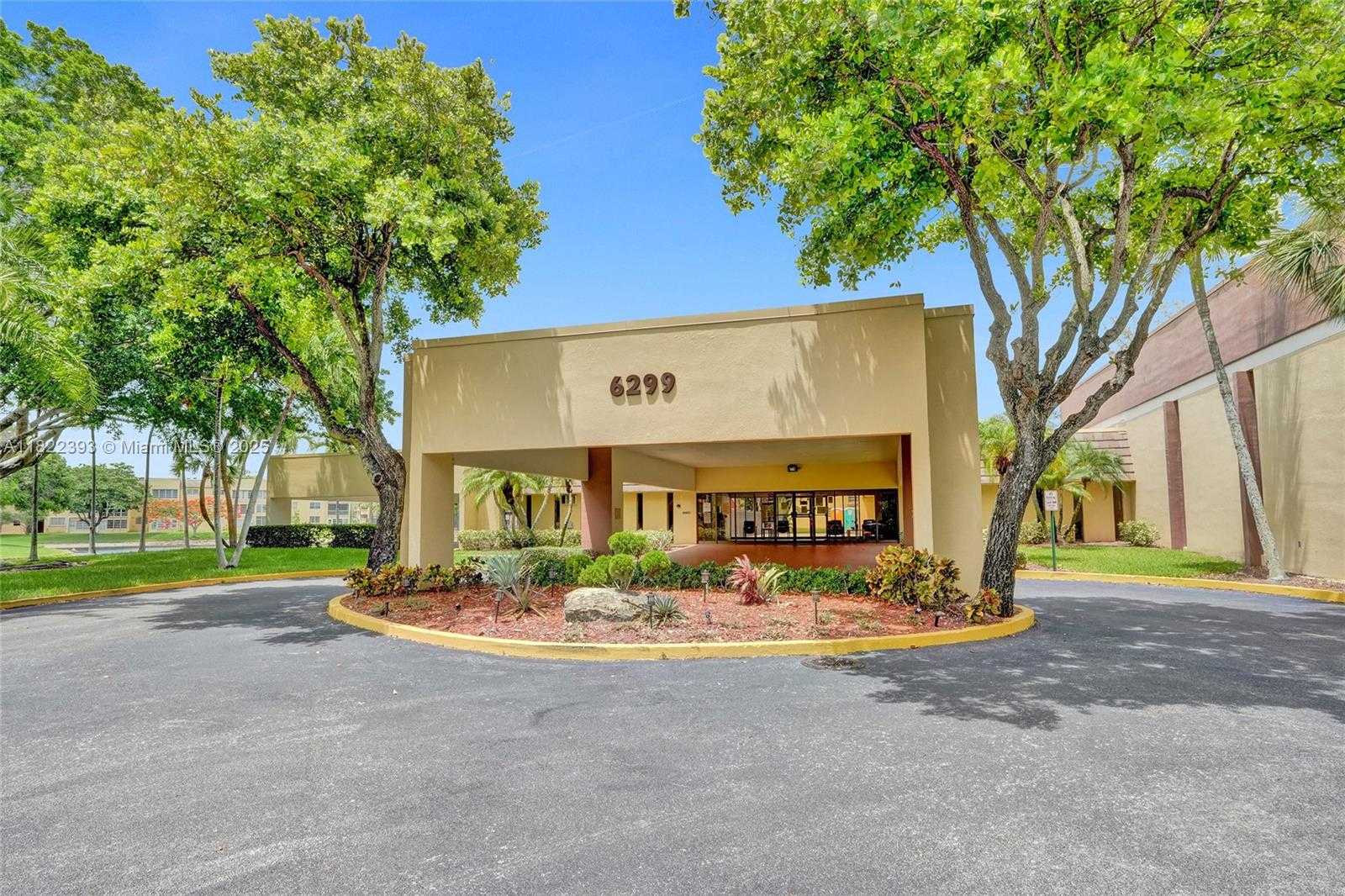 Small Image of 6300 NORTH WEST 62ND ST #108, Tamarac Number 40