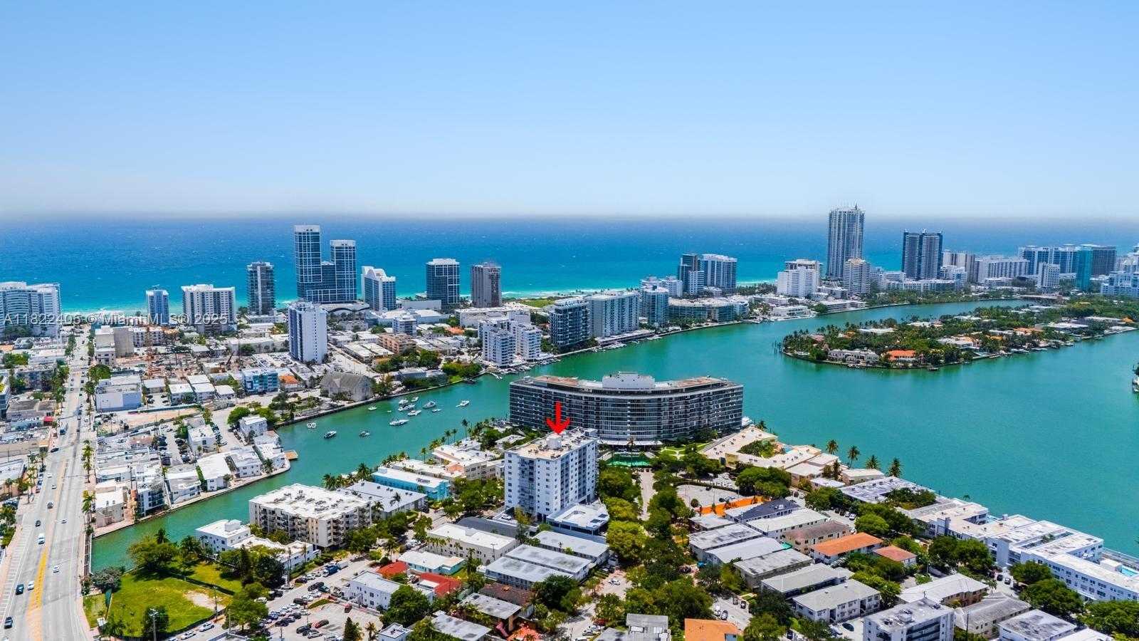 Small Image of 6900 BAY DR #6G, Miami Beach Number 1