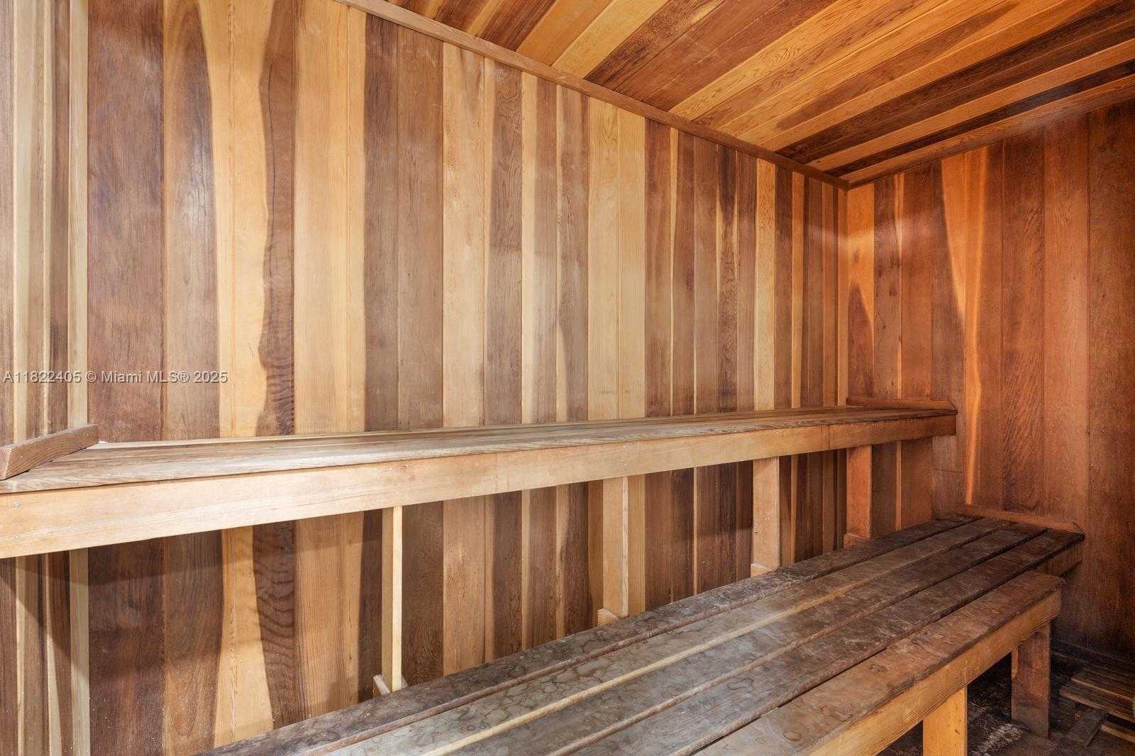 Small Image of 6900 BAY DR #6G, Miami Beach Number 31