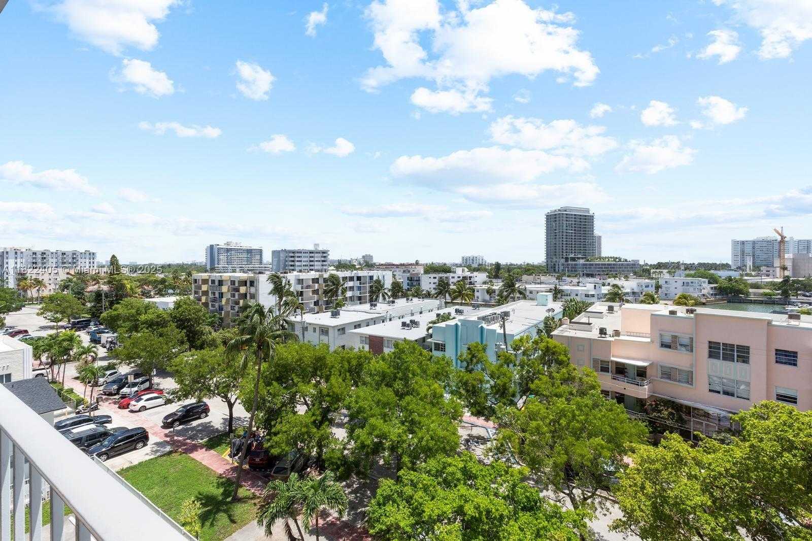 Small Image of 6900 BAY DR #6G, Miami Beach Number 43