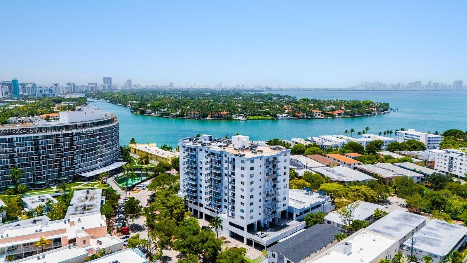 Small Image of 6900 BAY DR #6G, Miami Beach Number 45