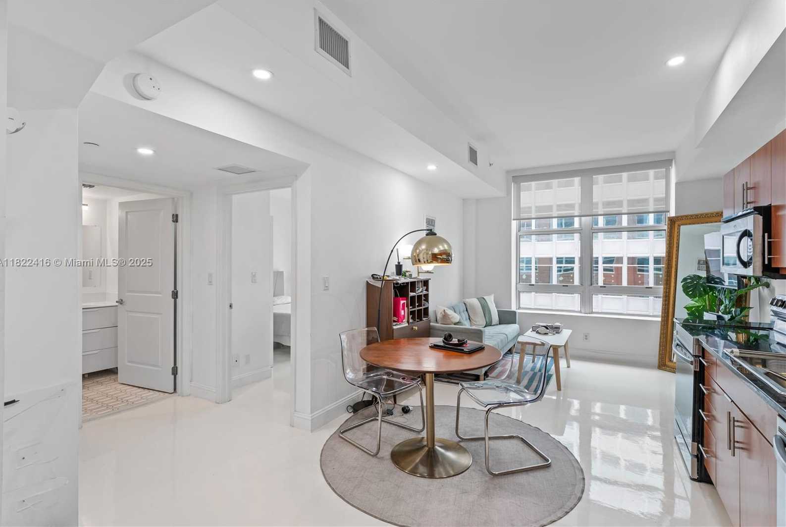 Small Image of 111 EAST FLAGLER ST #603, Miami Number 6