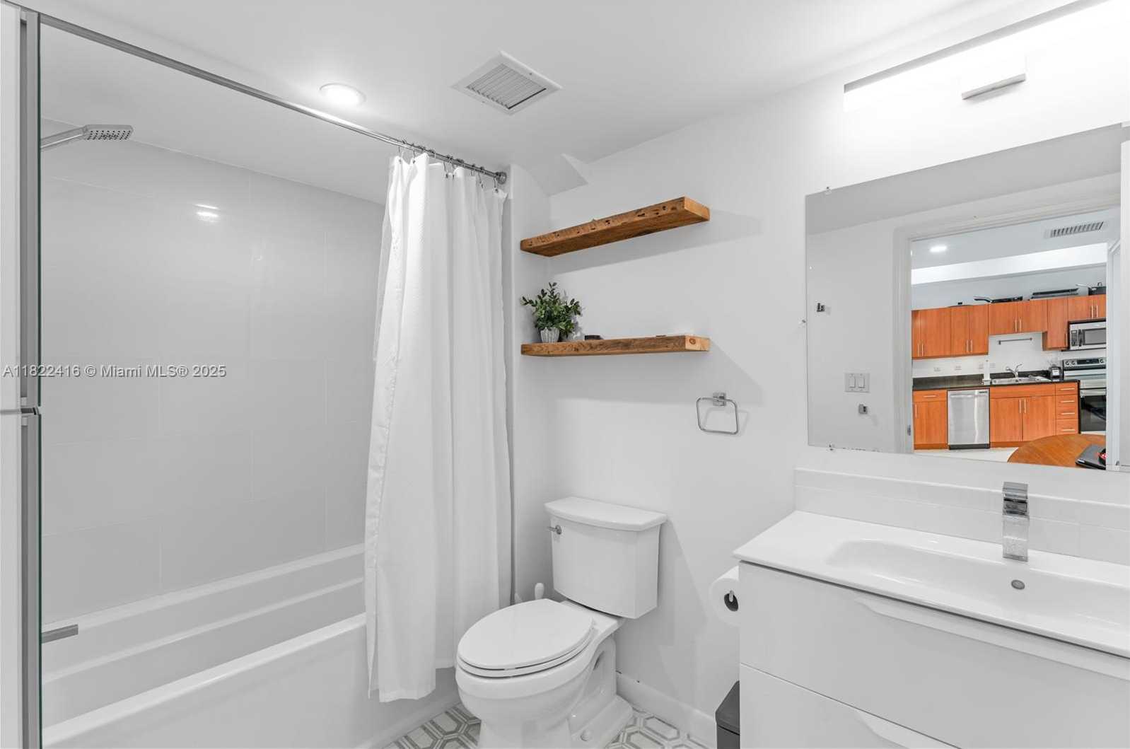 Small Image of 111 EAST FLAGLER ST #603, Miami Number 9