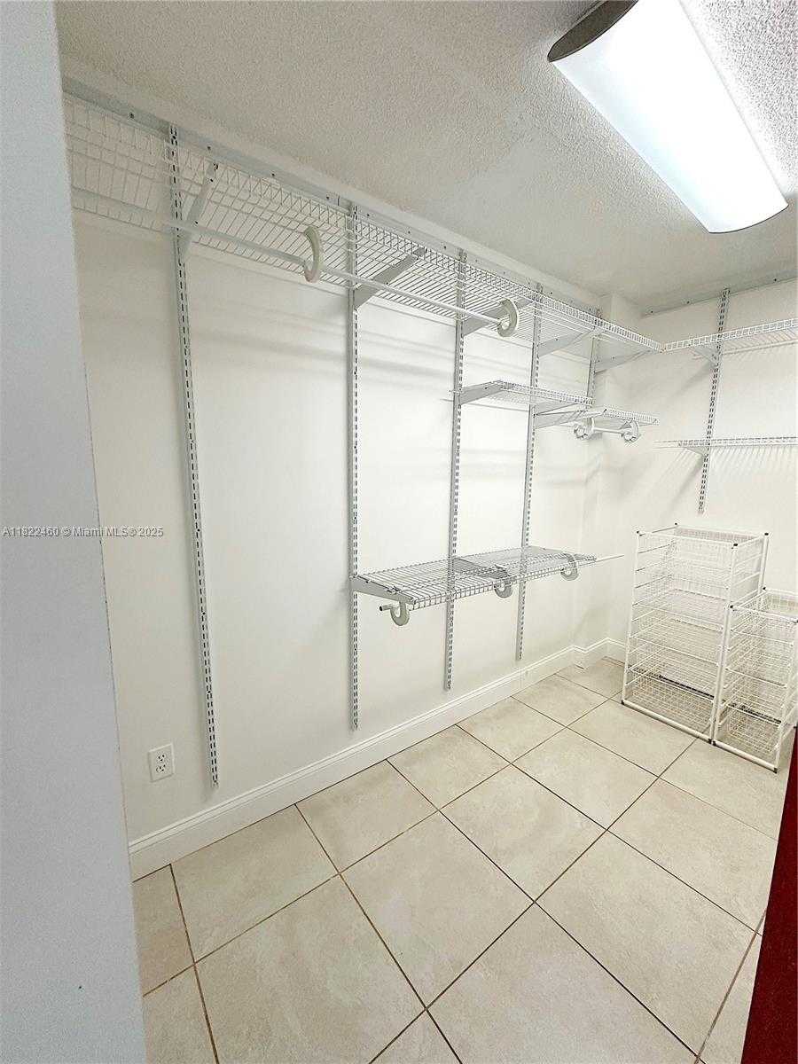 Small Image of Key Biscayne Number 9
