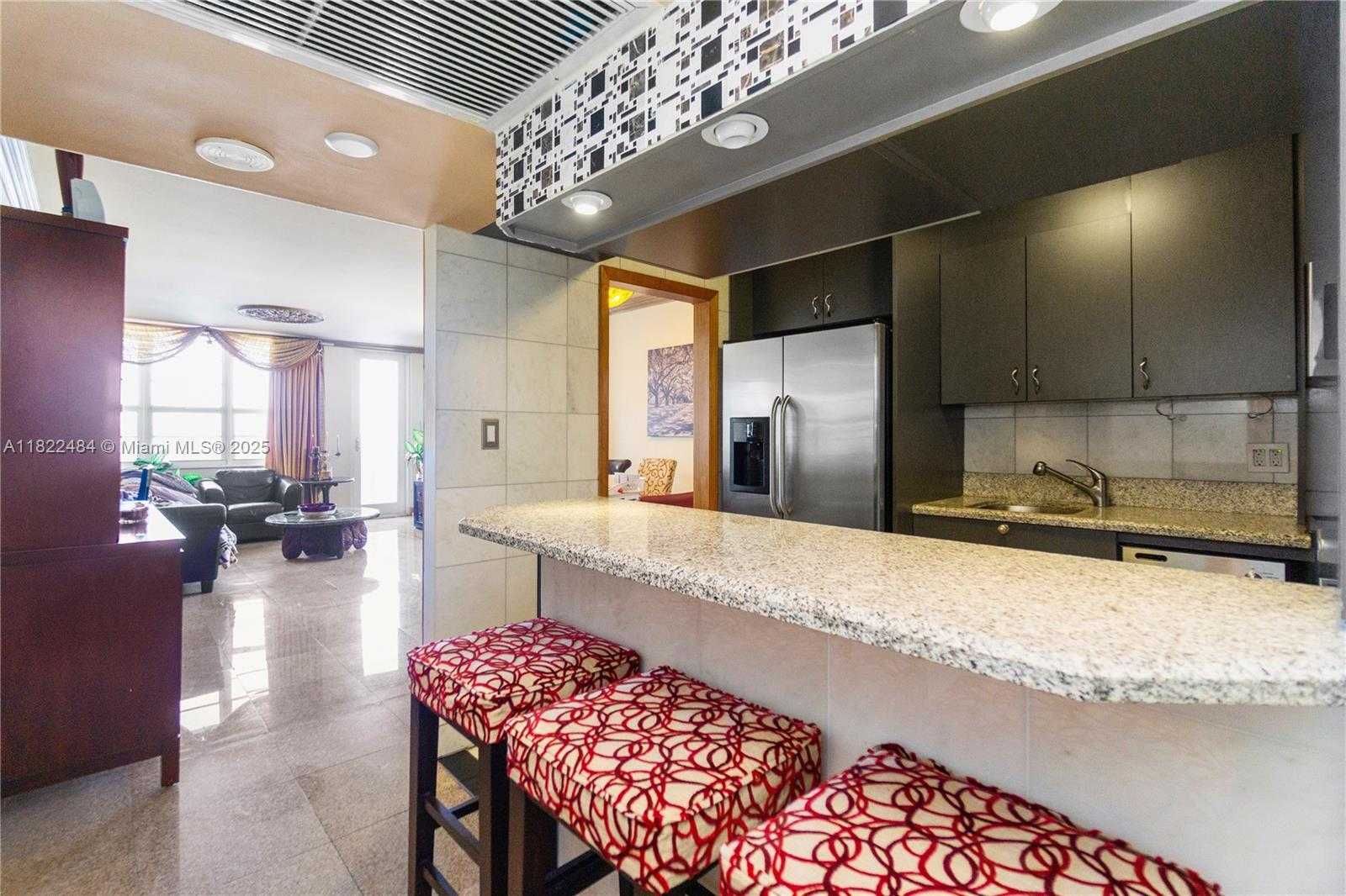 Small Image of 100 LINCOLN RD #811, Miami Beach Number 14
