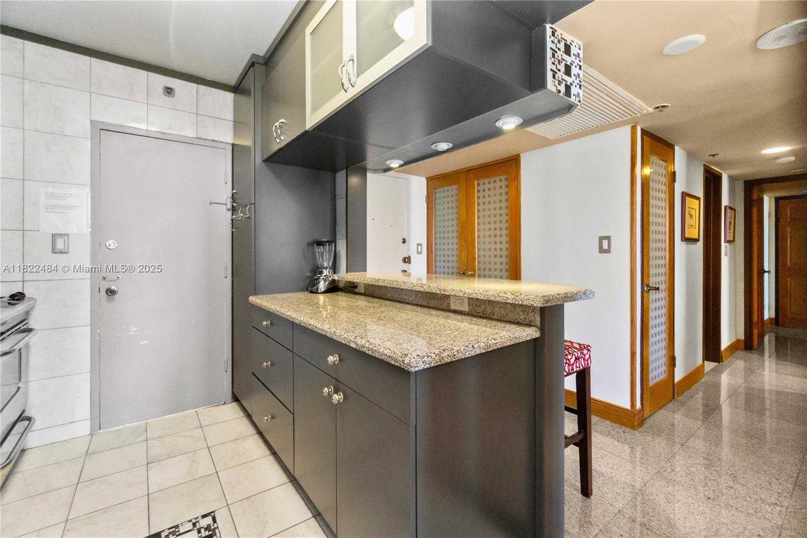 Small Image of 100 LINCOLN RD #811, Miami Beach Number 15