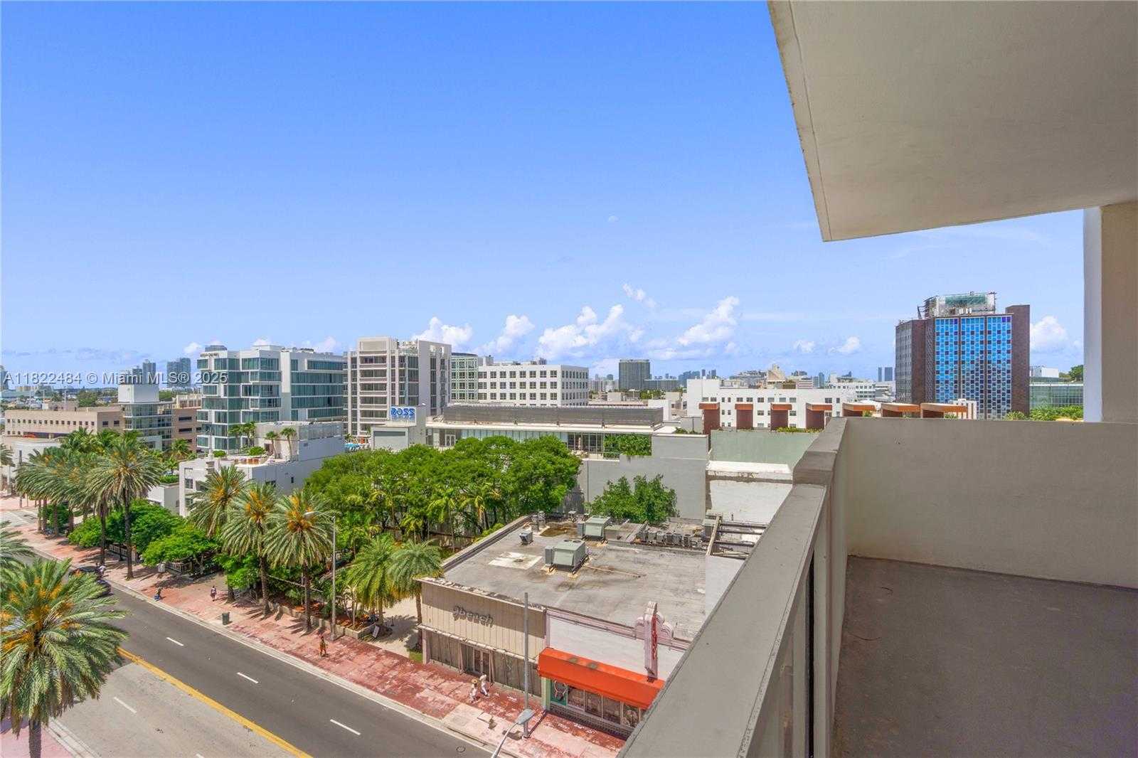 Small Image of 100 LINCOLN RD #811, Miami Beach Number 2