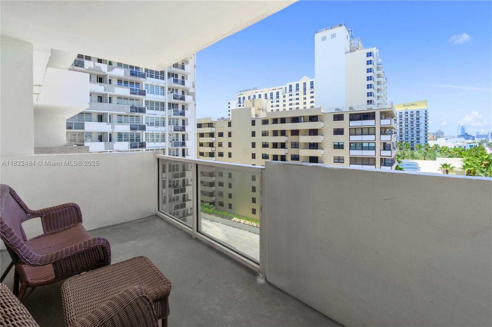 Small Image of 100 LINCOLN RD #811, Miami Beach Number 3