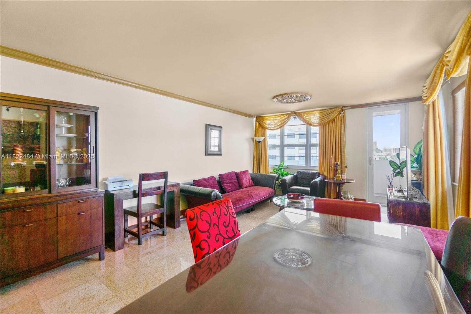 Small Image of 100 LINCOLN RD #811, Miami Beach Number 9