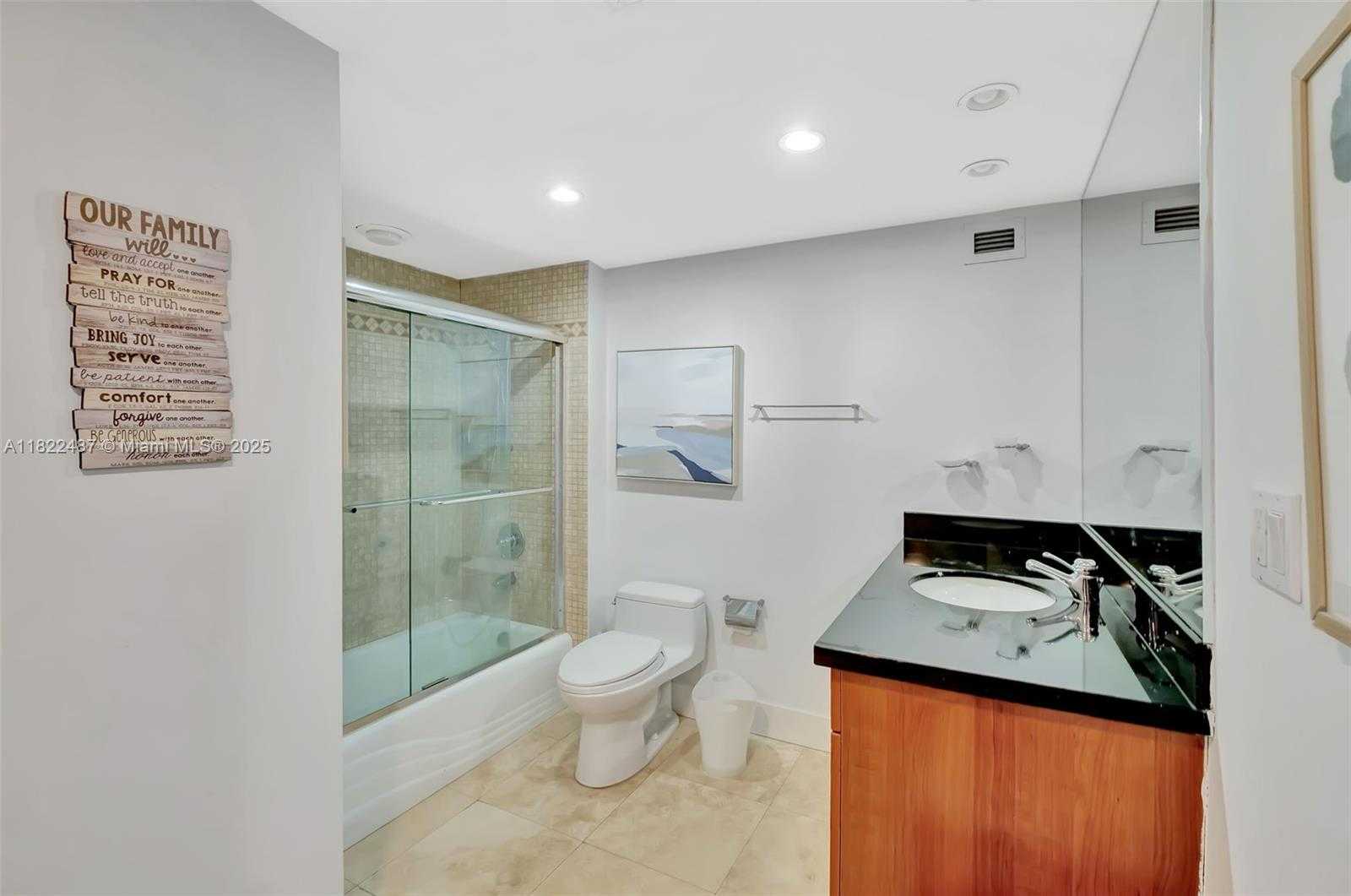 Small Image of 2301 COLLINS AVE #1425, Miami Beach Number 13