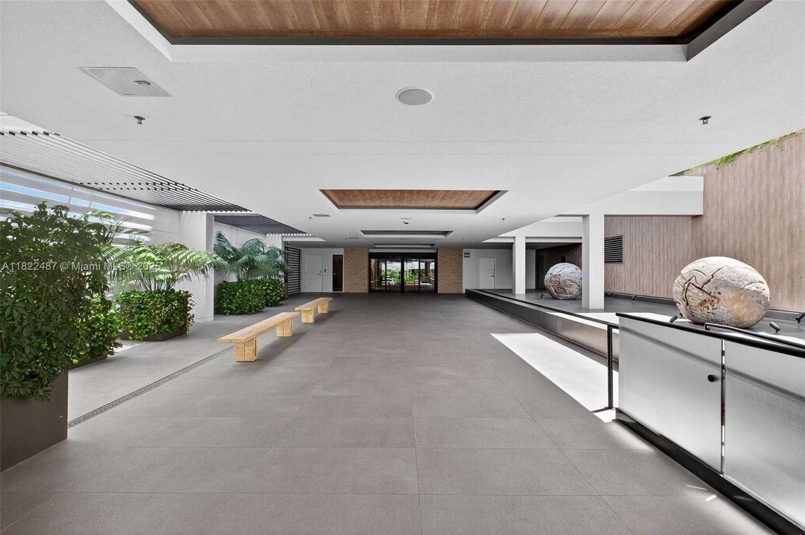 Small Image of 2301 COLLINS AVE #1425, Miami Beach Number 25