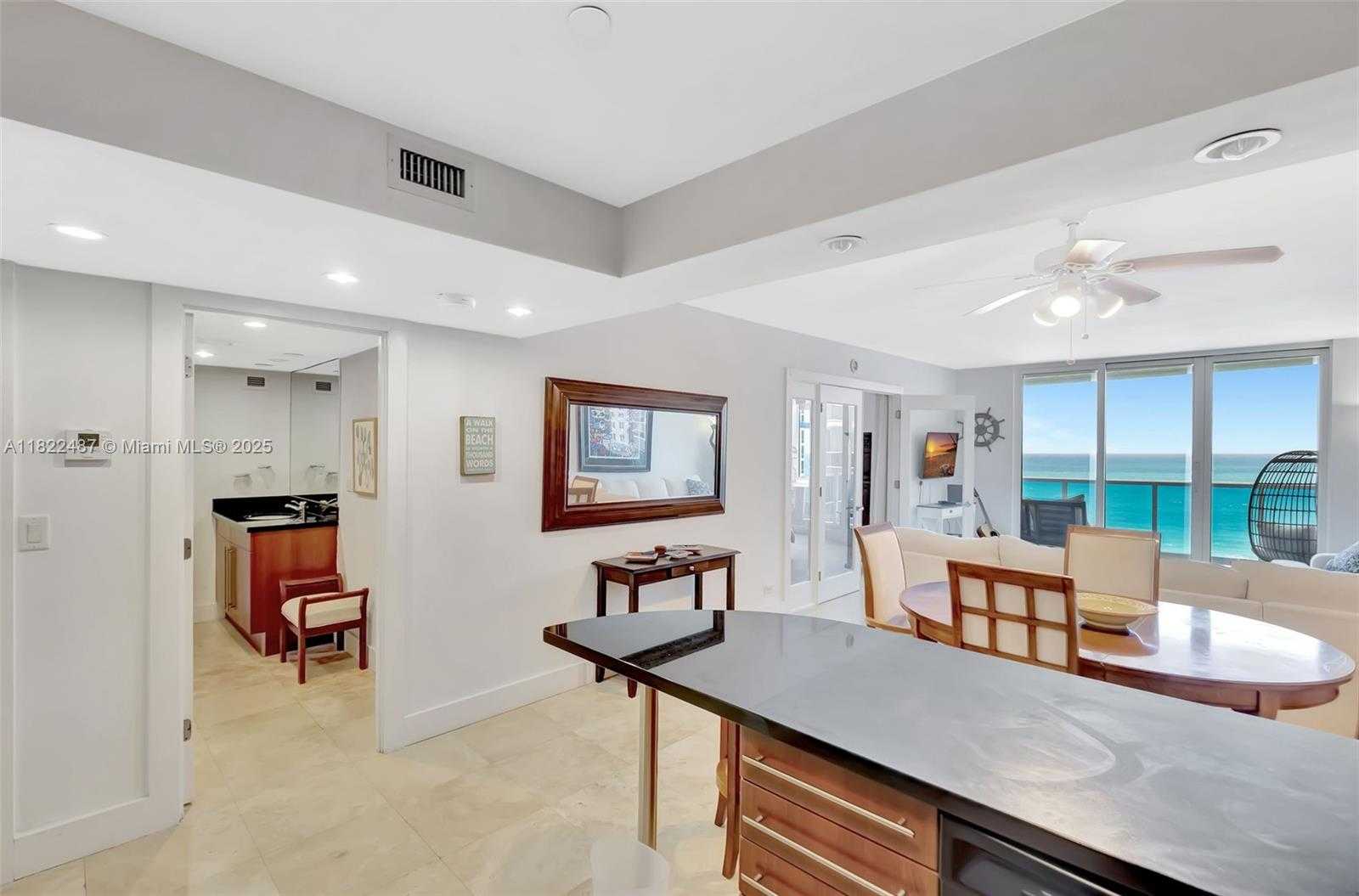 Small Image of 2301 COLLINS AVE #1425, Miami Beach Number 3