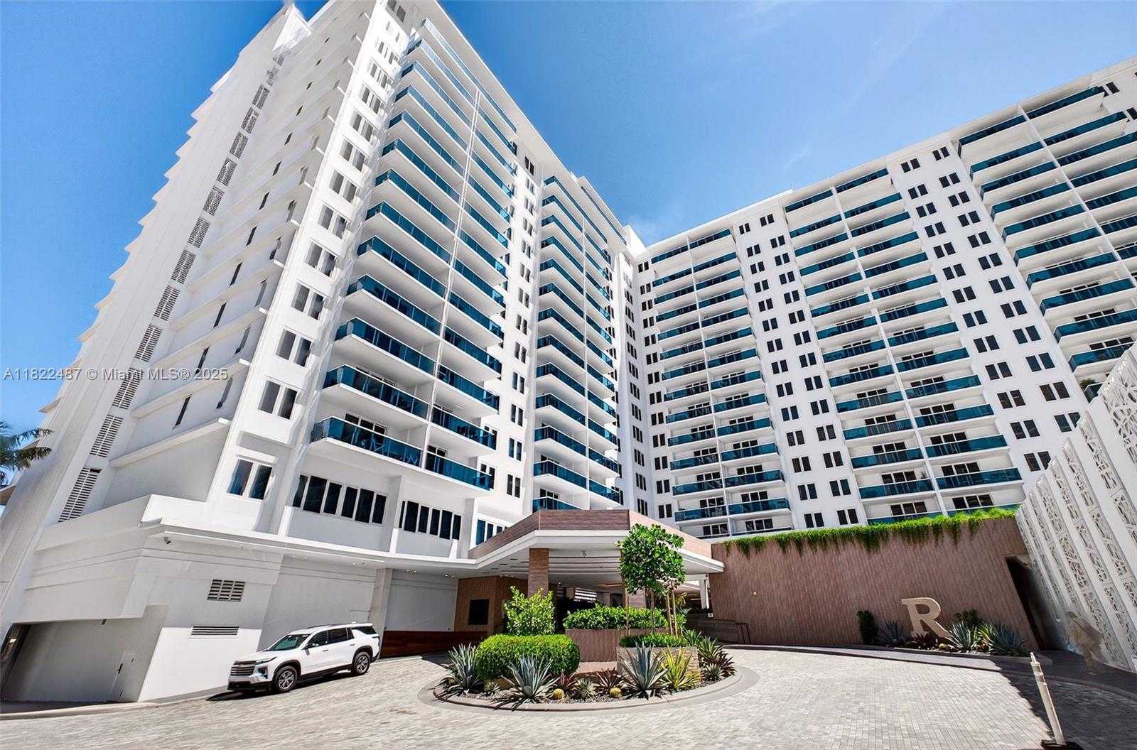Small Image of 2301 COLLINS AVE #1425, Miami Beach Number 46