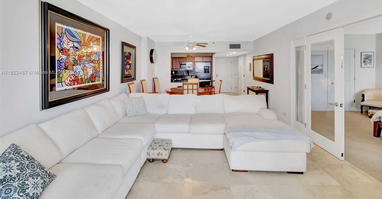 Small Image of 2301 COLLINS AVE #1425, Miami Beach Number 8