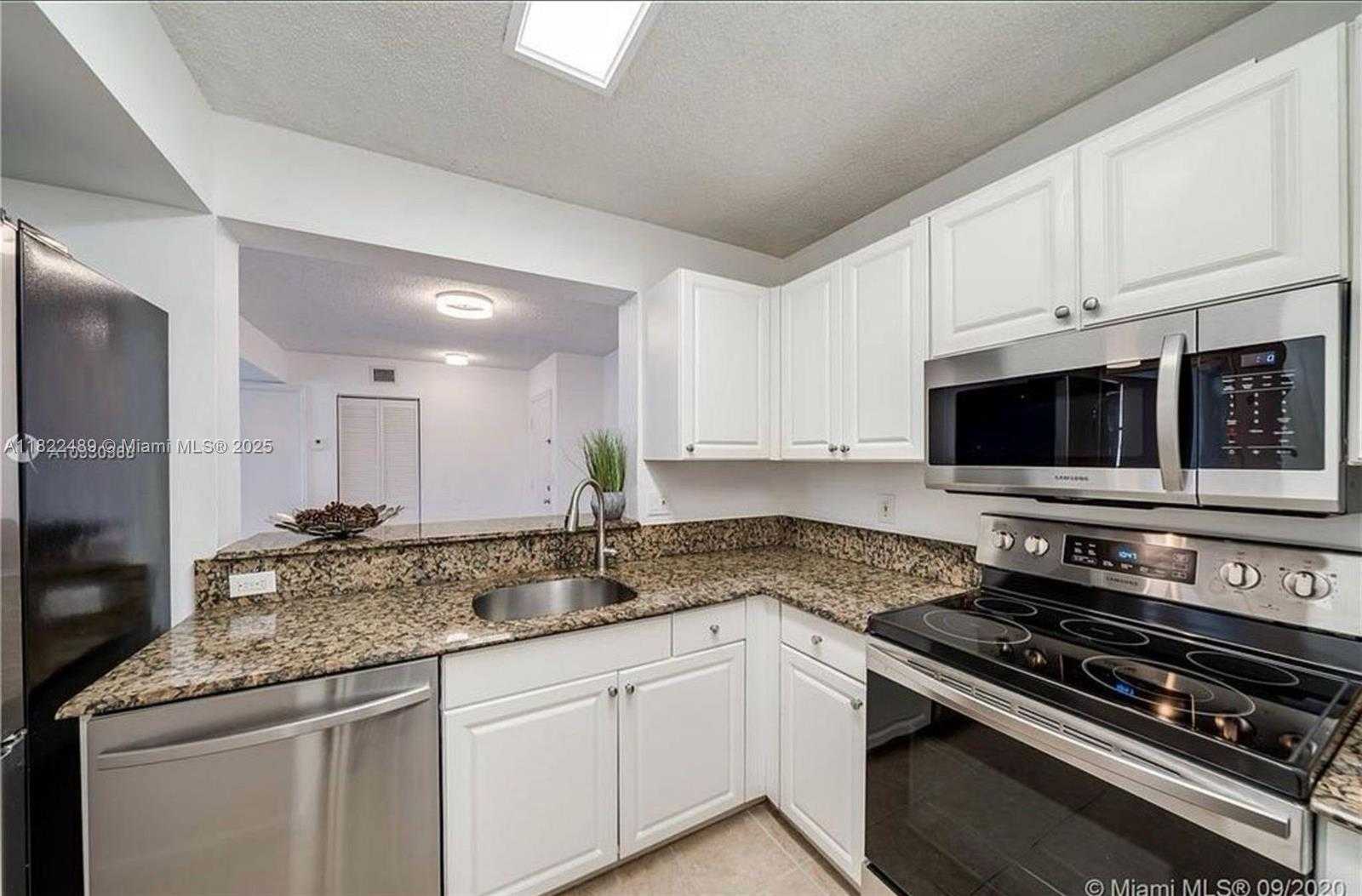 Small Image of 2711 OCEAN CLUB BLVD #207, Hollywood Number 2