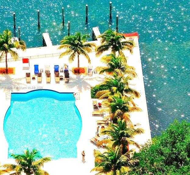 Small Image of 2101 BRICKELL AVE #1711, Miami Number 17