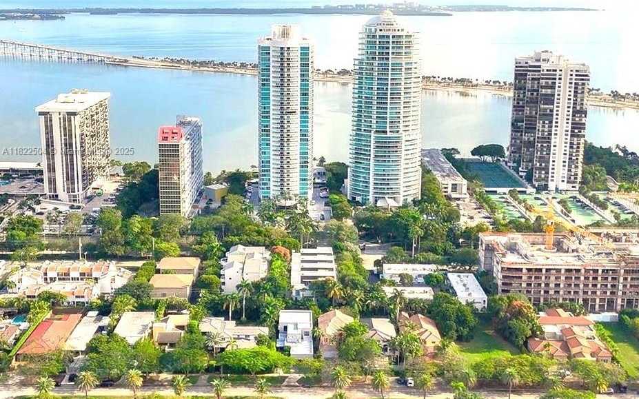 Small Image of 2101 BRICKELL AVE #1711, Miami Number 21