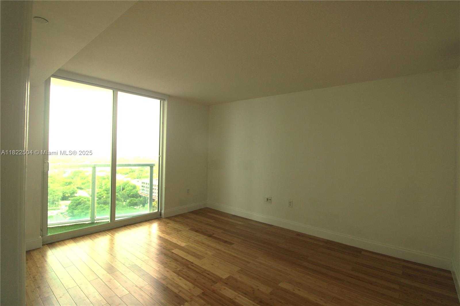 Small Image of 2101 BRICKELL AVE #1711, Miami Number 31