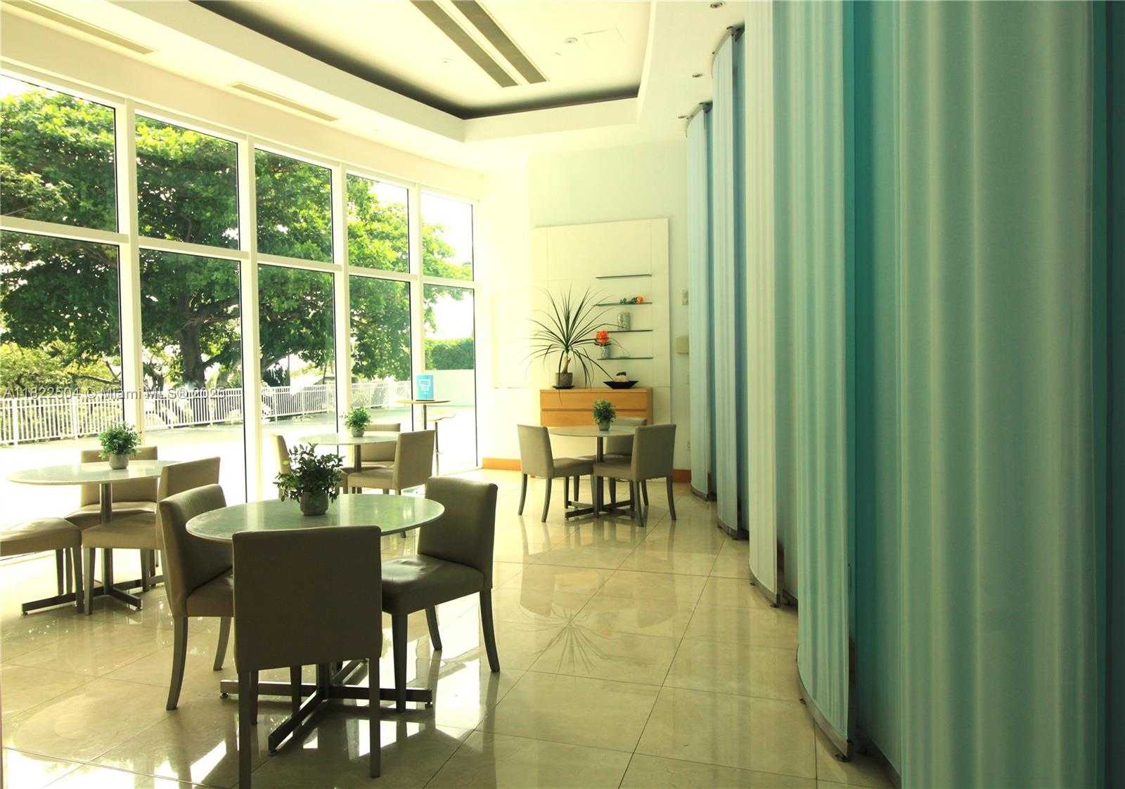 Small Image of 2101 BRICKELL AVE #1711, Miami Number 5