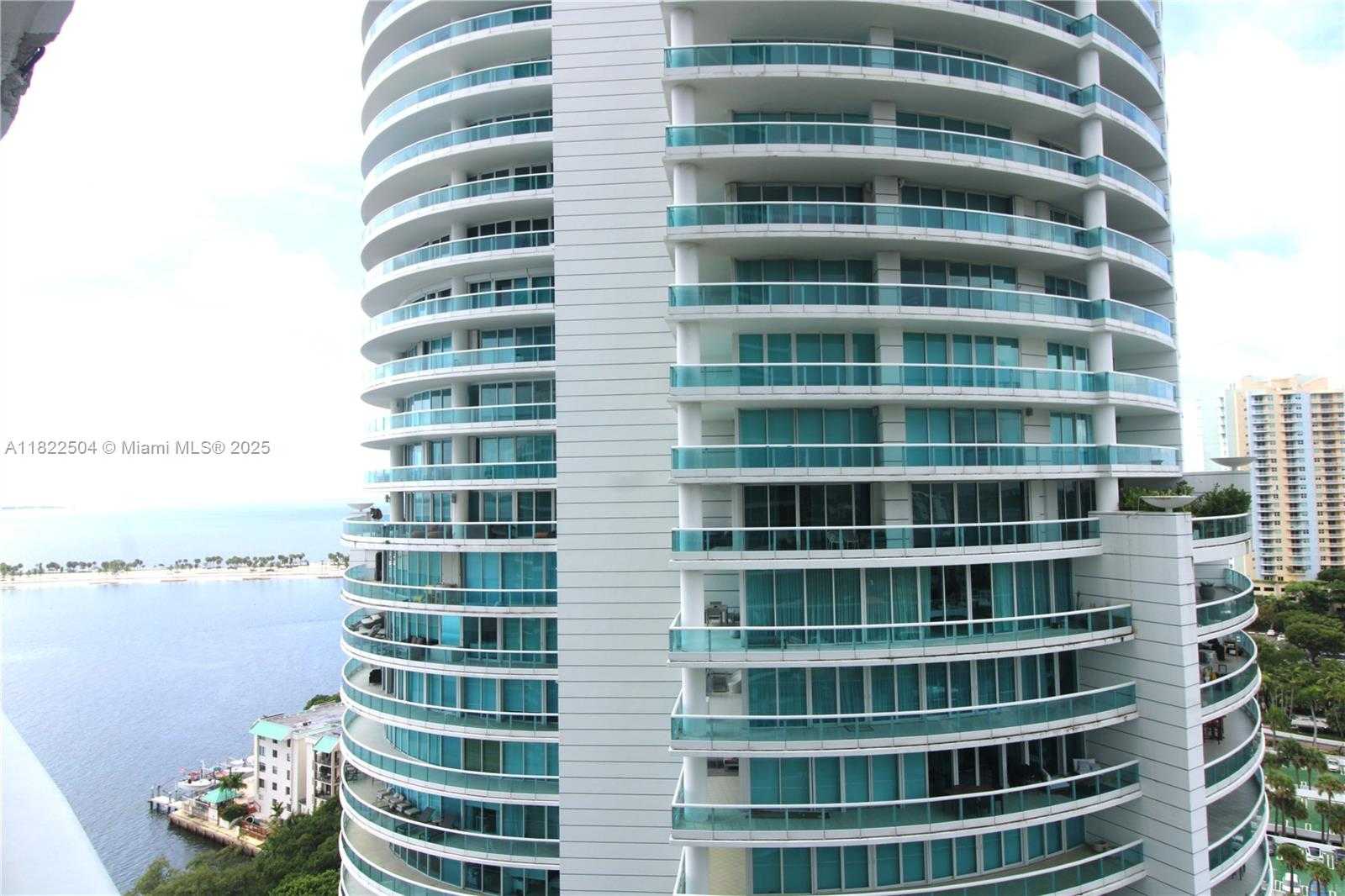 Small Image of 2101 BRICKELL AVE #1711, Miami Number 7