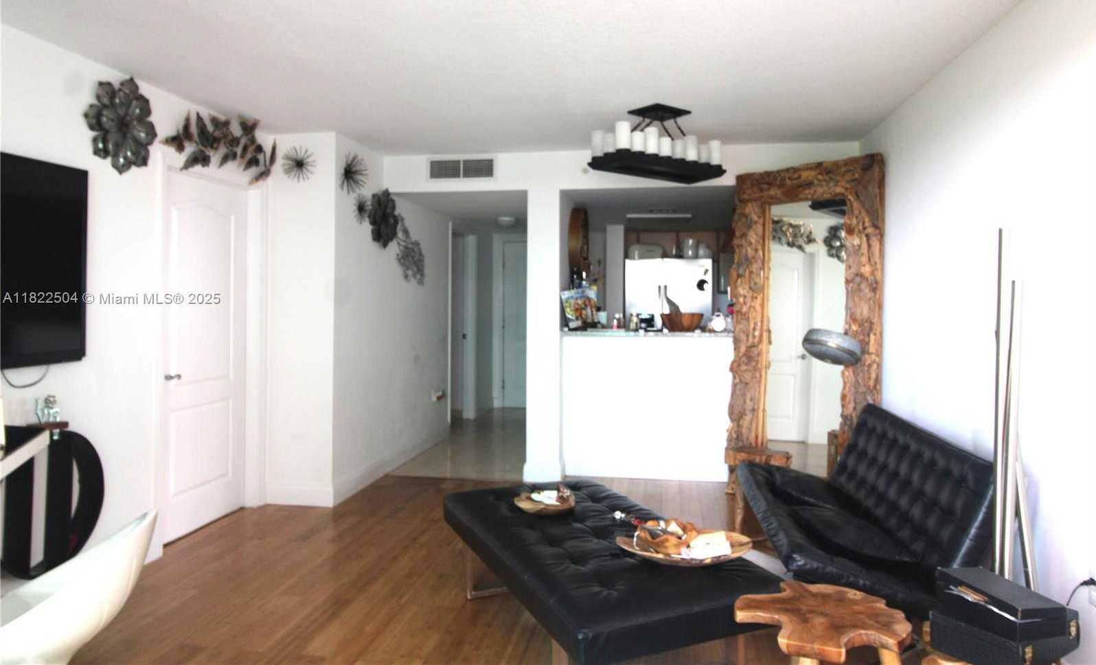 Small Image of 2101 BRICKELL AVE #1711, Miami Number 9