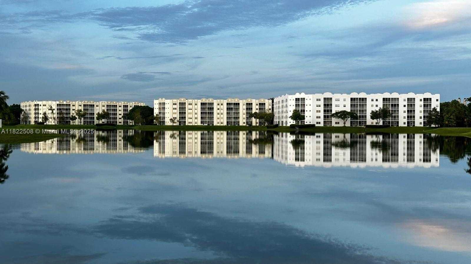 Small Image of Doral Number 45