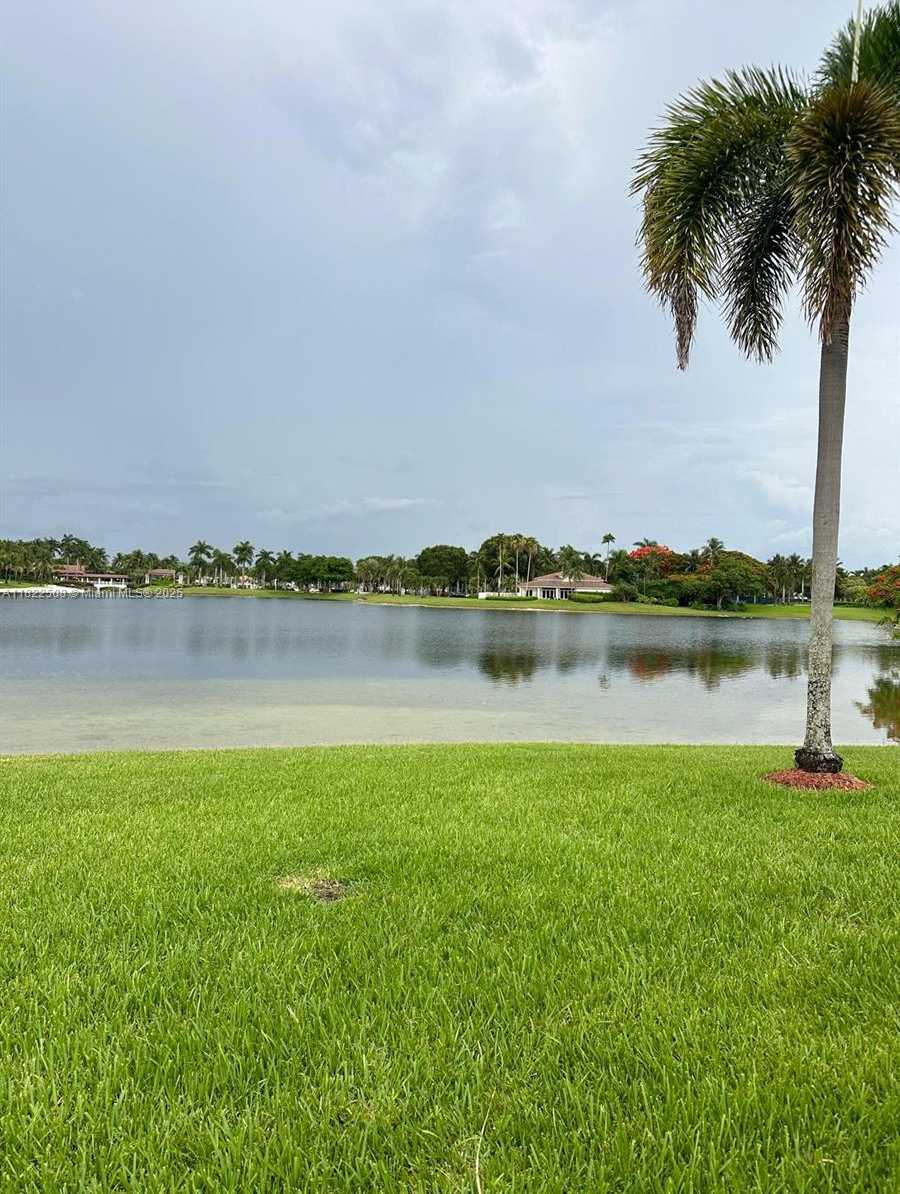 Small Image of Doral Number 54