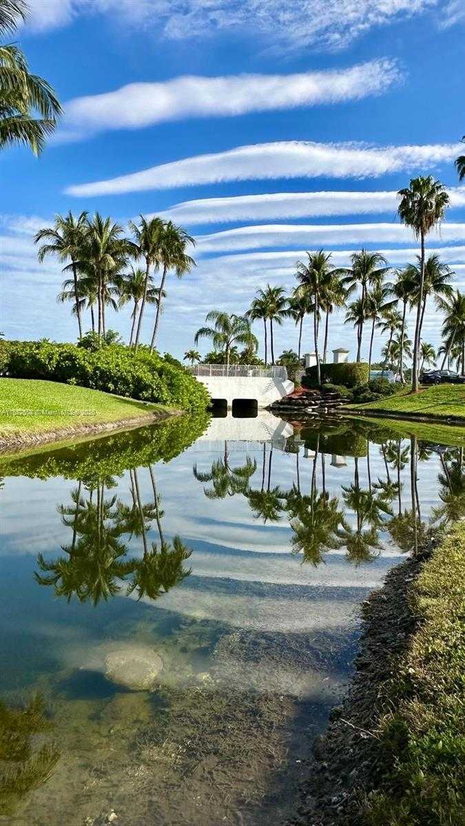 Small Image of Doral Number 58