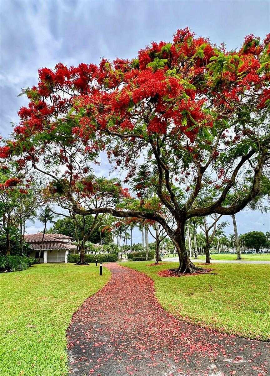 Small Image of Doral Number 61