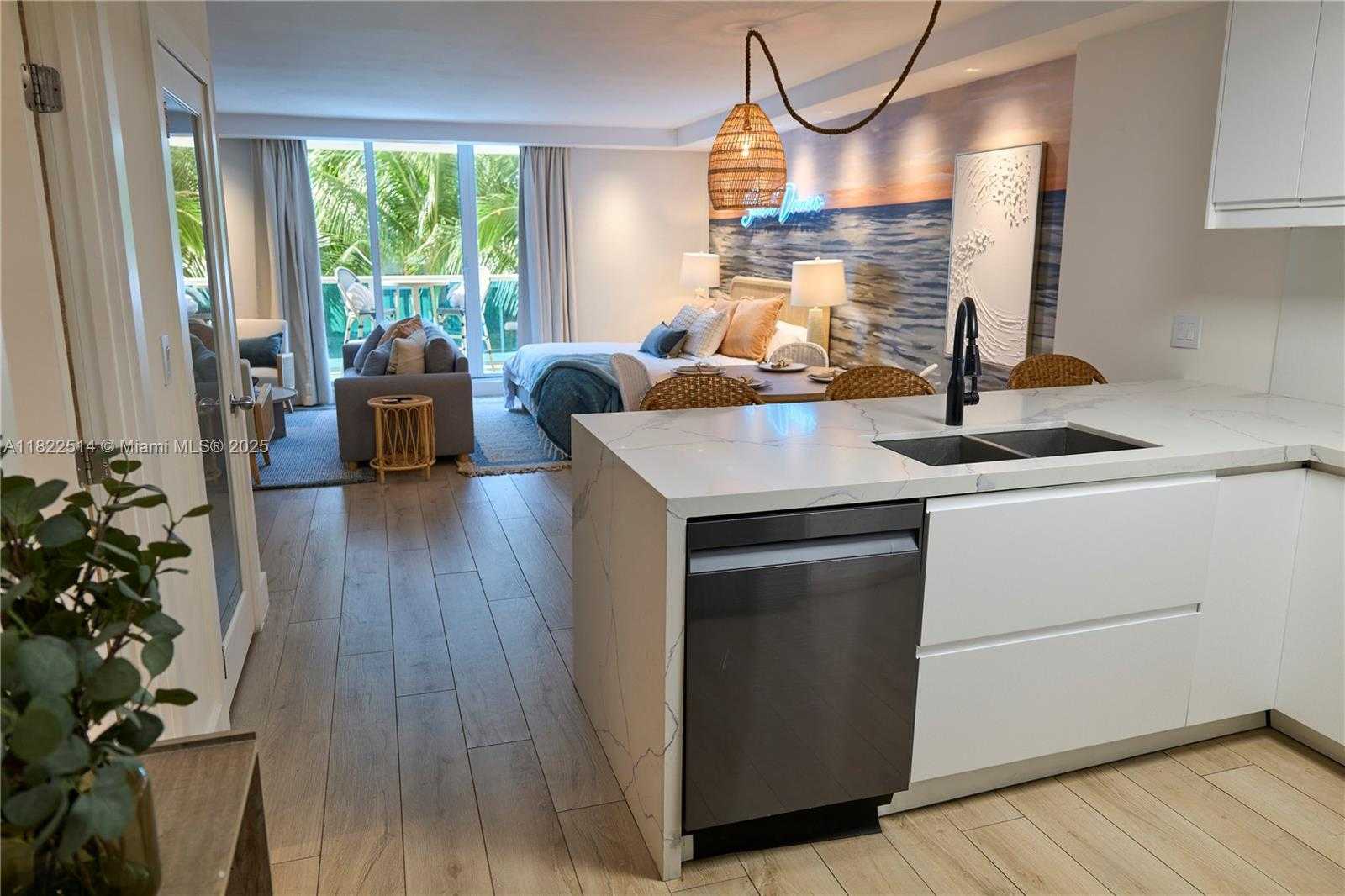 Small Image of 2301 COLLINS AVE #329, Miami Beach Number 11