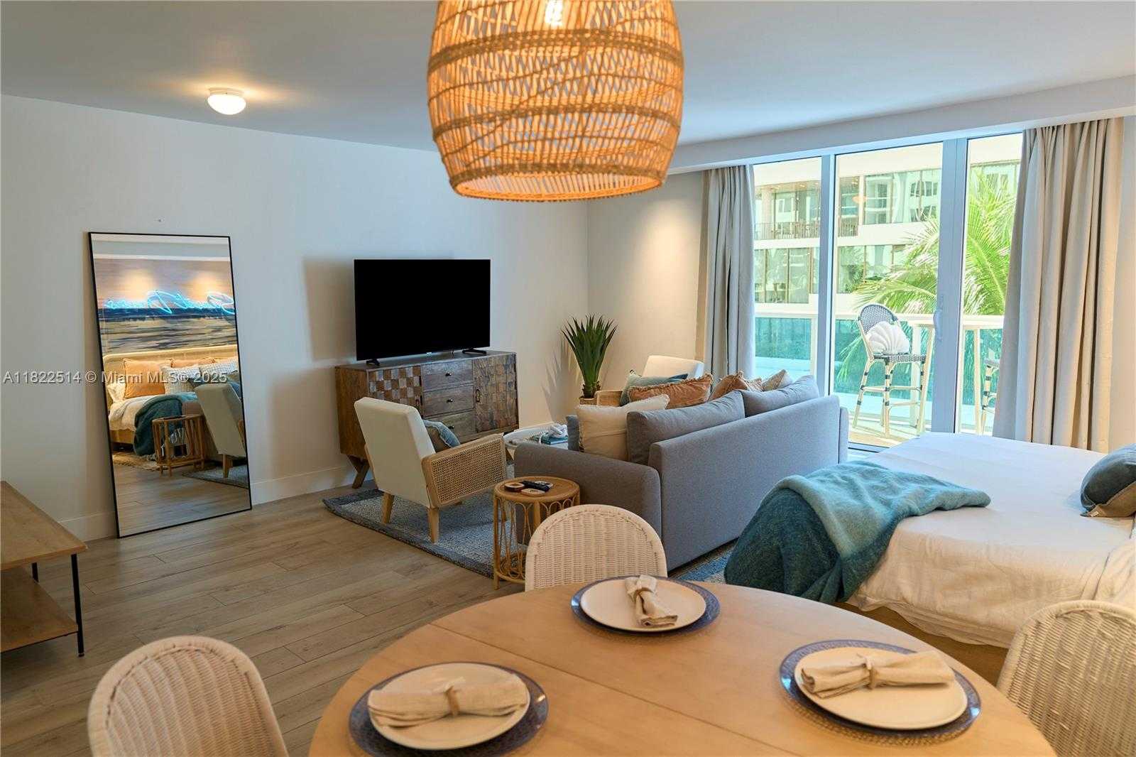Small Image of 2301 COLLINS AVE #329, Miami Beach Number 13