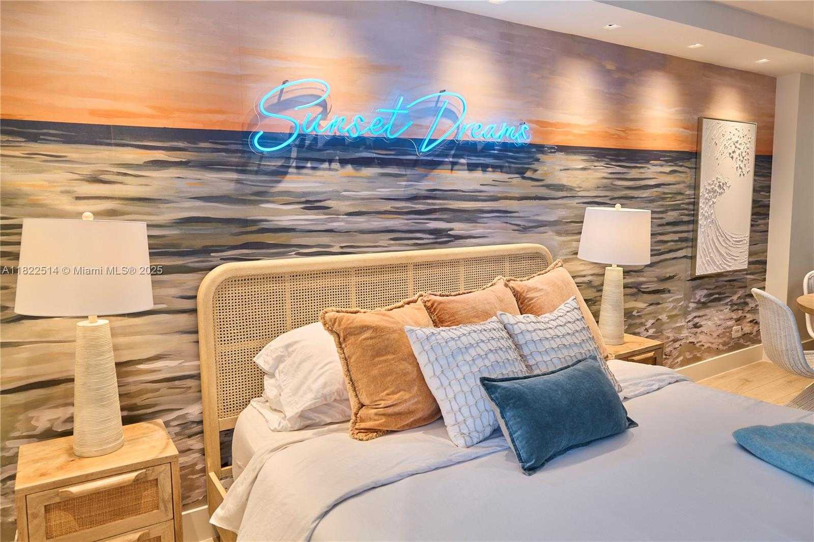 Small Image of 2301 COLLINS AVE #329, Miami Beach Number 4