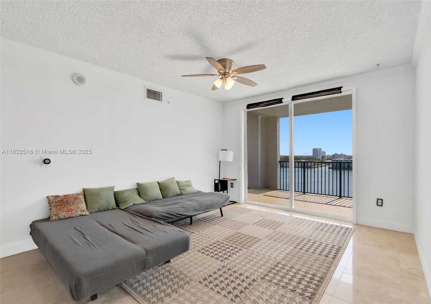 Small Image of 17100 NORTH BAY RD #1904, Sunny Isles Beach Number 12