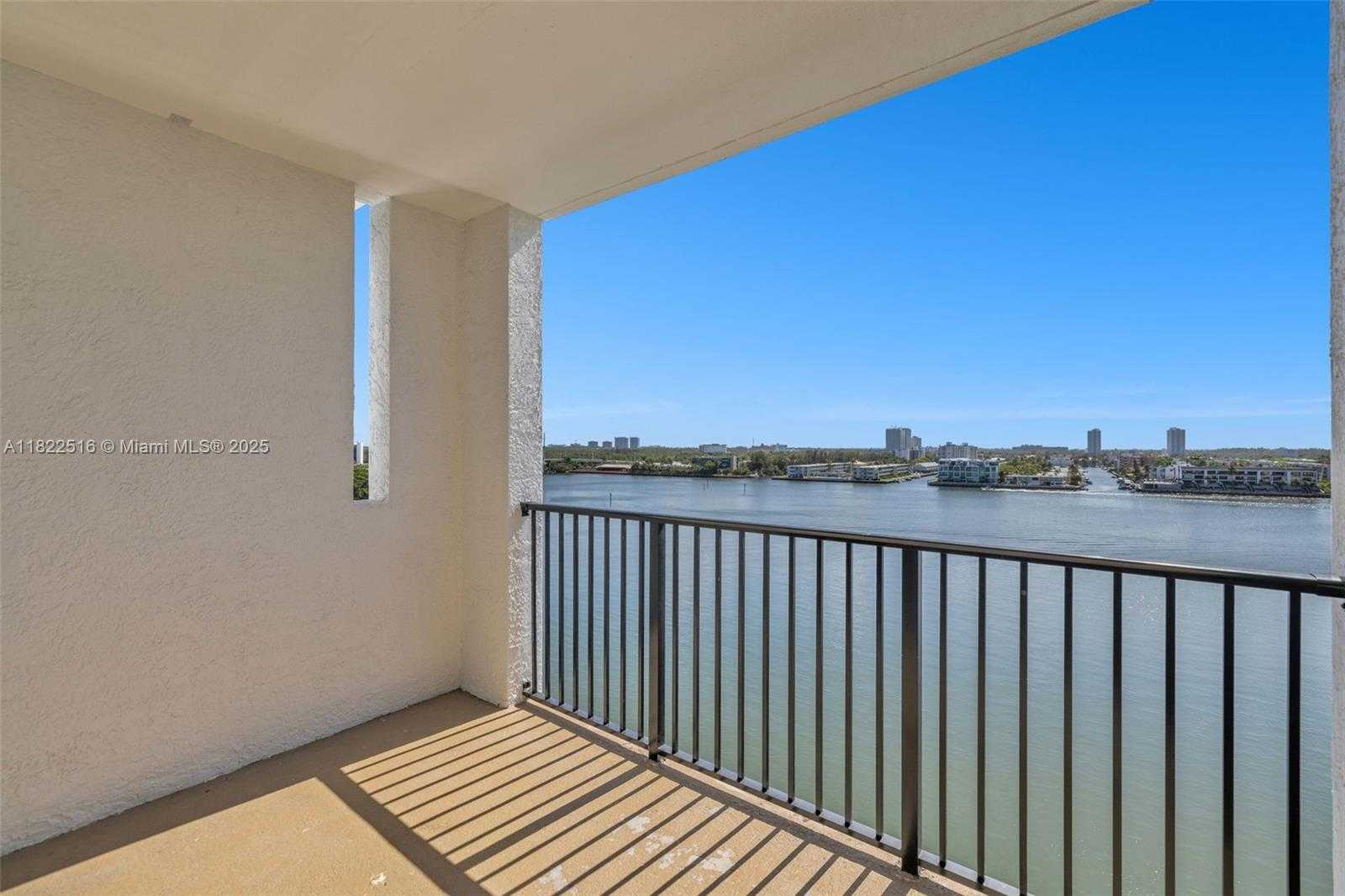 Small Image of 17100 NORTH BAY RD #1904, Sunny Isles Beach Number 13