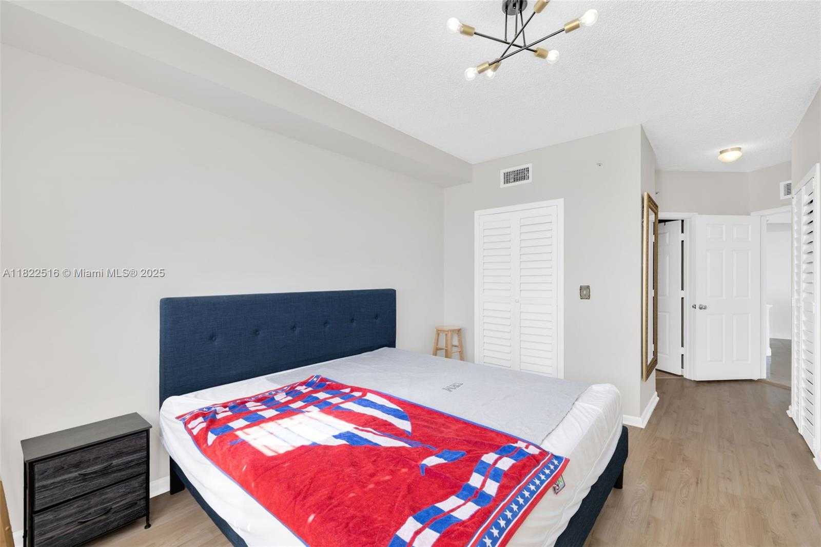 Small Image of 17100 NORTH BAY RD #1904, Sunny Isles Beach Number 20