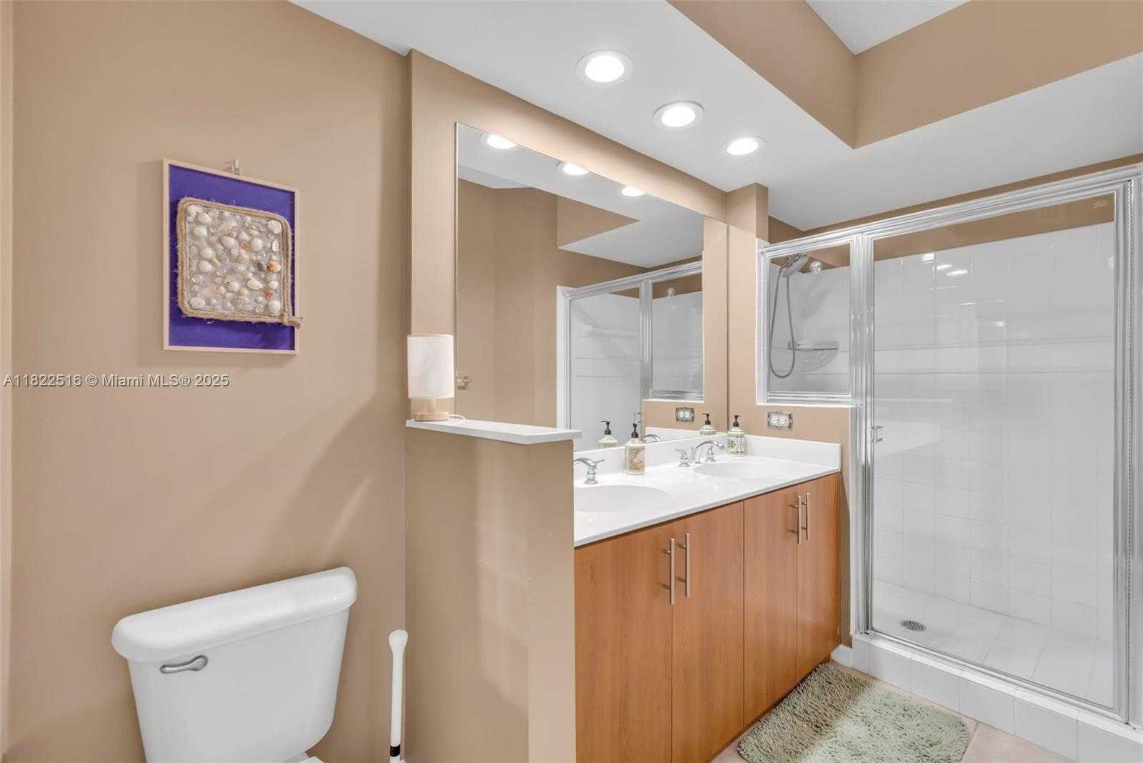 Small Image of 17100 NORTH BAY RD #1904, Sunny Isles Beach Number 21