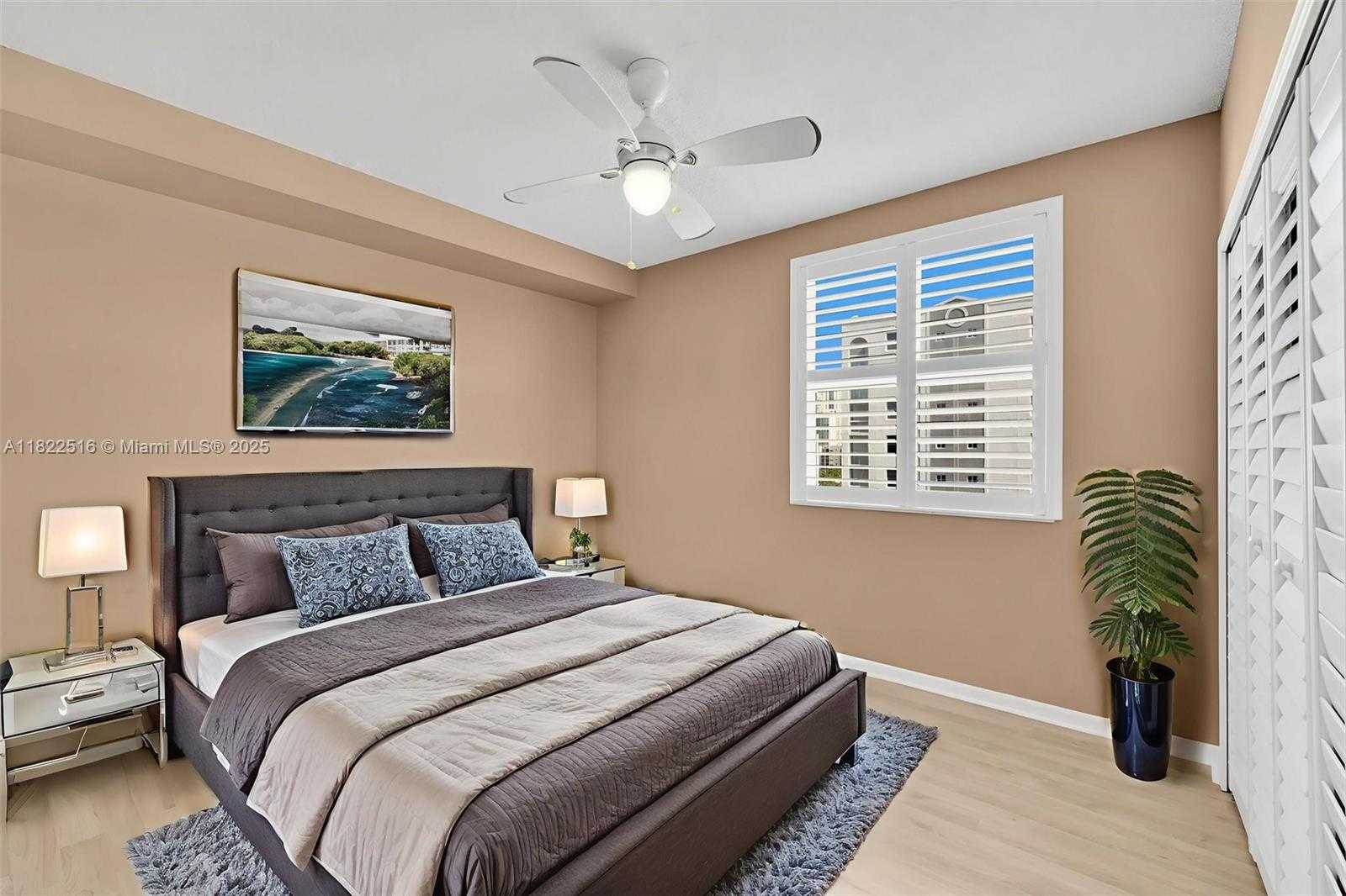 Small Image of 17100 NORTH BAY RD #1904, Sunny Isles Beach Number 23
