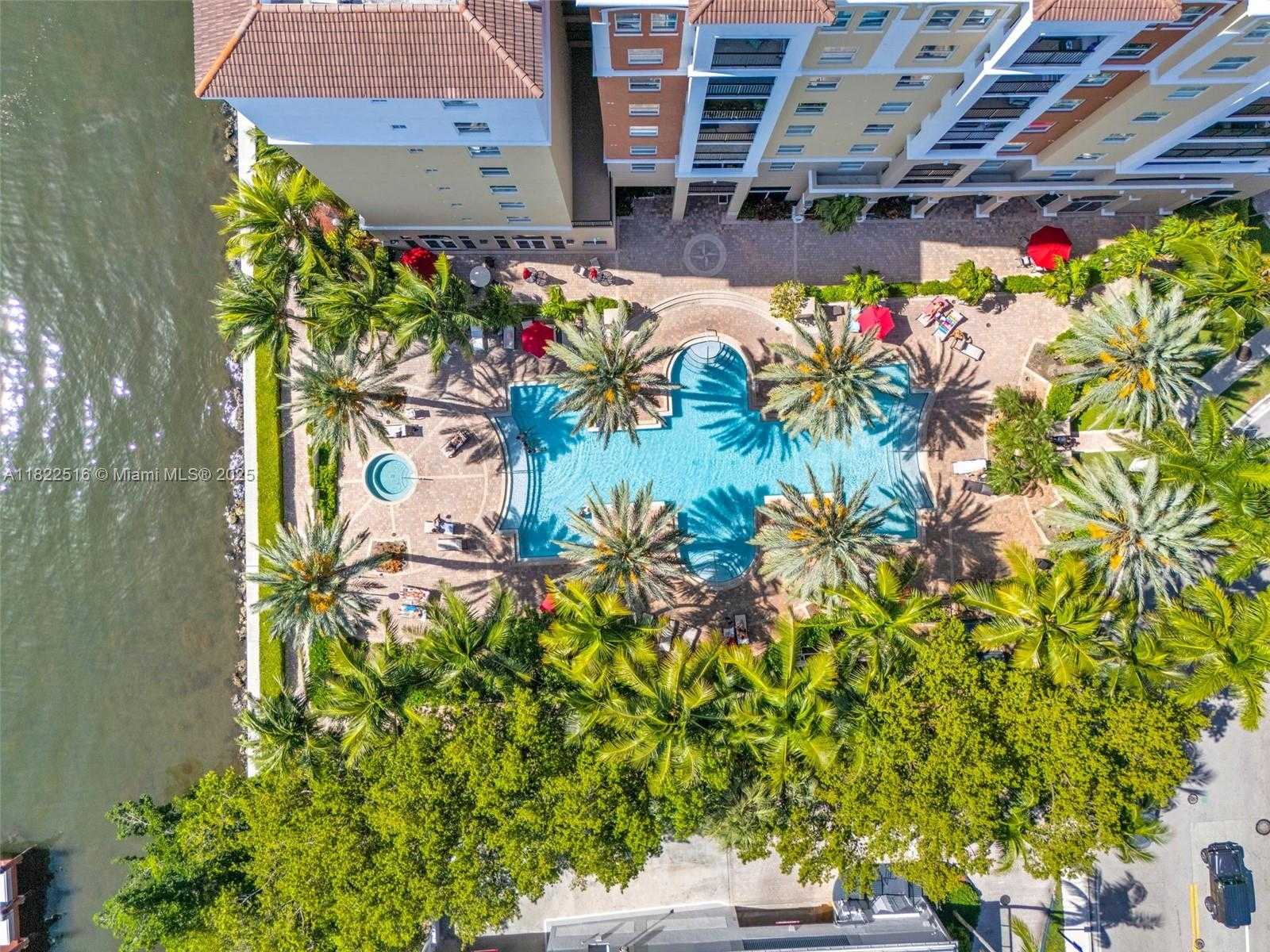 Small Image of 17100 NORTH BAY RD #1904, Sunny Isles Beach Number 4