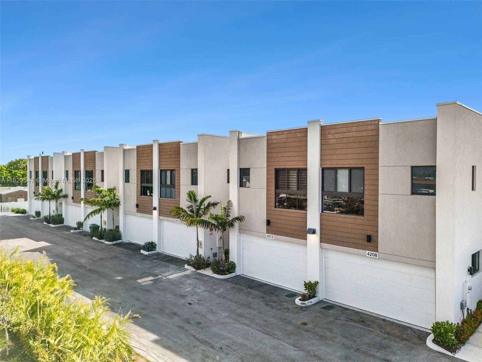 Small Image of 4212 NORTH EAST 7TH TER, Oakland Park Number 26