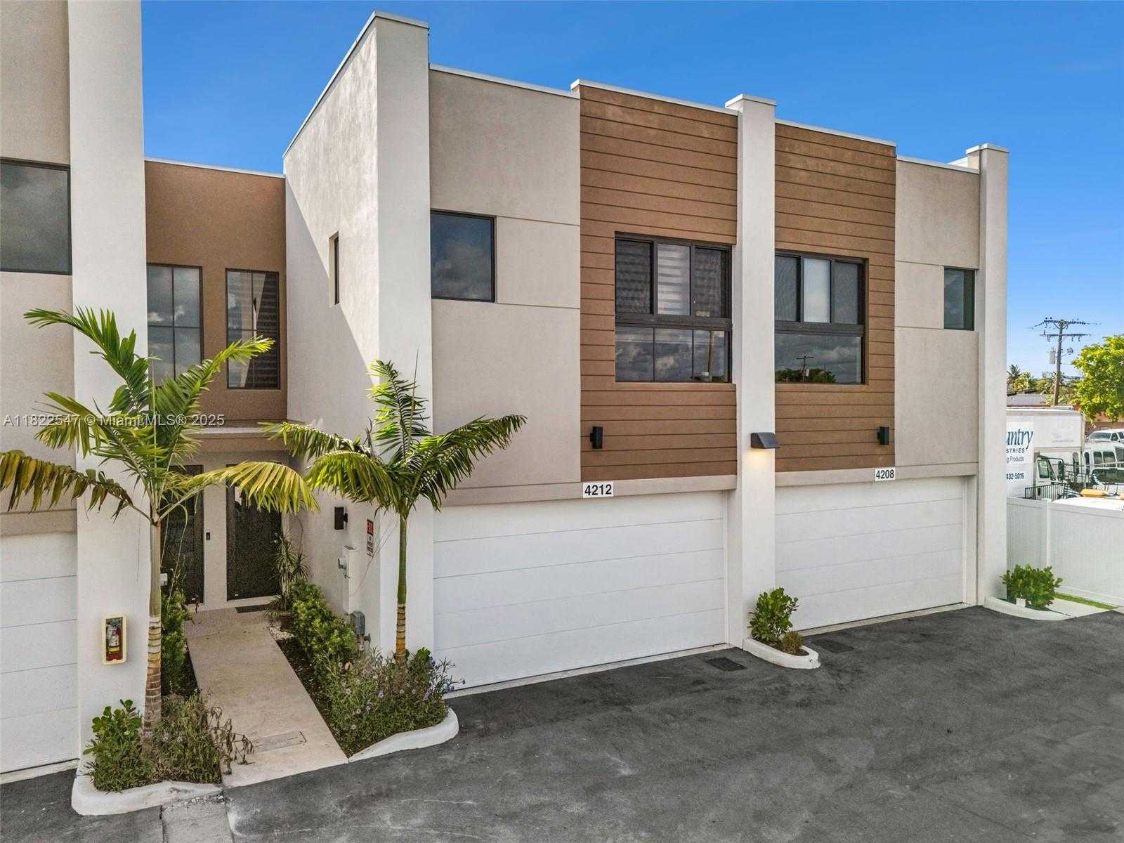Small Image of 4212 NORTH EAST 7TH TER, Oakland Park Number 27
