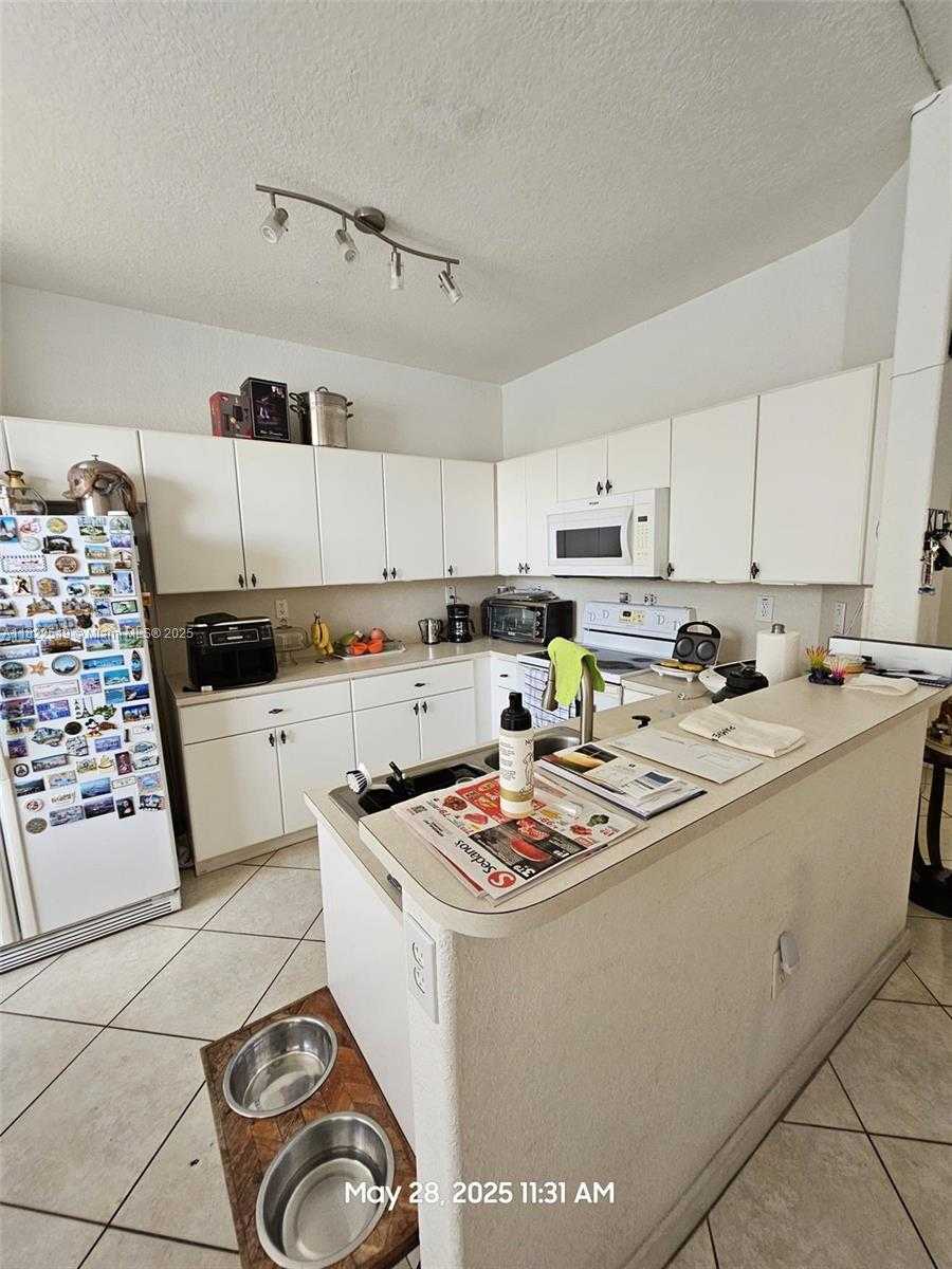 Small Image of 11401 NORTH WEST 76TH TER, Doral Number 7