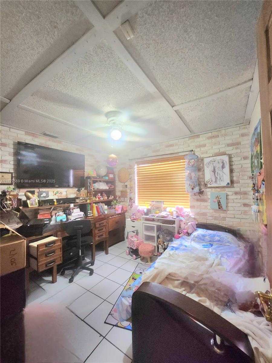Small Image of 5030 SOUTH WEST 145TH AVE, Miami Number 24
