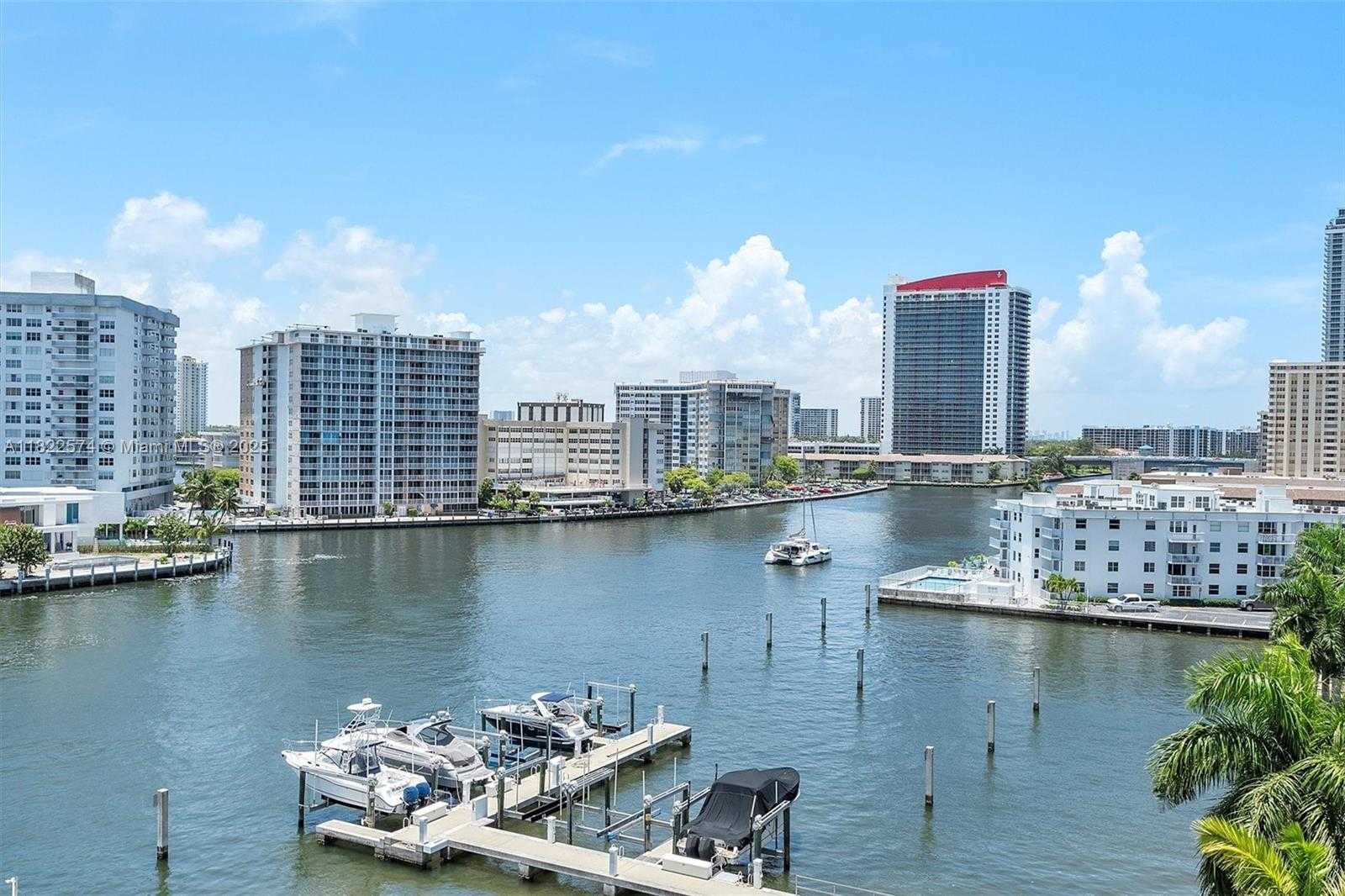 Small Image of 1965 SOUTH OCEAN DR #6Q, Hallandale Beach Number 2