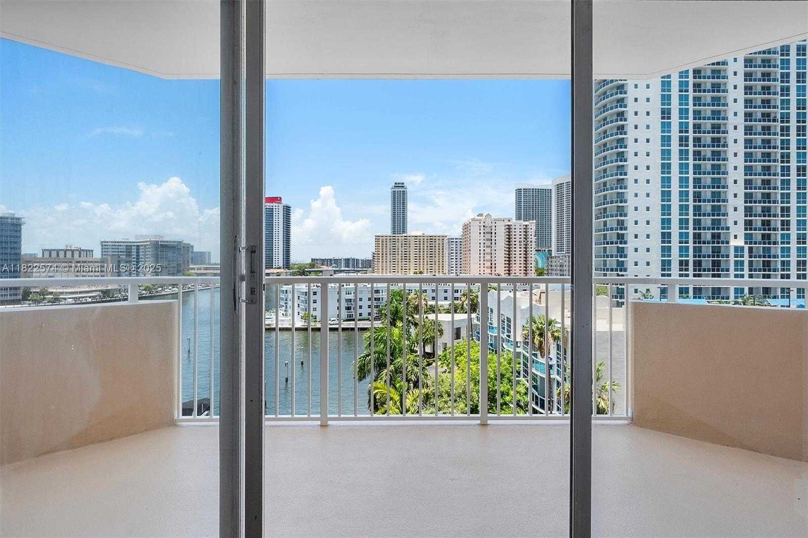 Small Image of 1965 SOUTH OCEAN DR #6Q, Hallandale Beach Number 3
