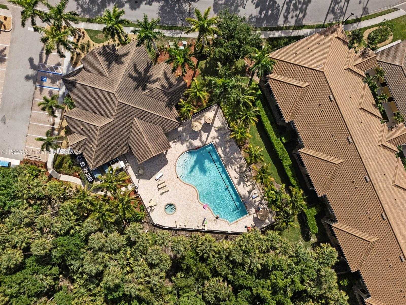 Small Image of 1051 WINDING PINCES CIR #203, Cape Coral Number 26