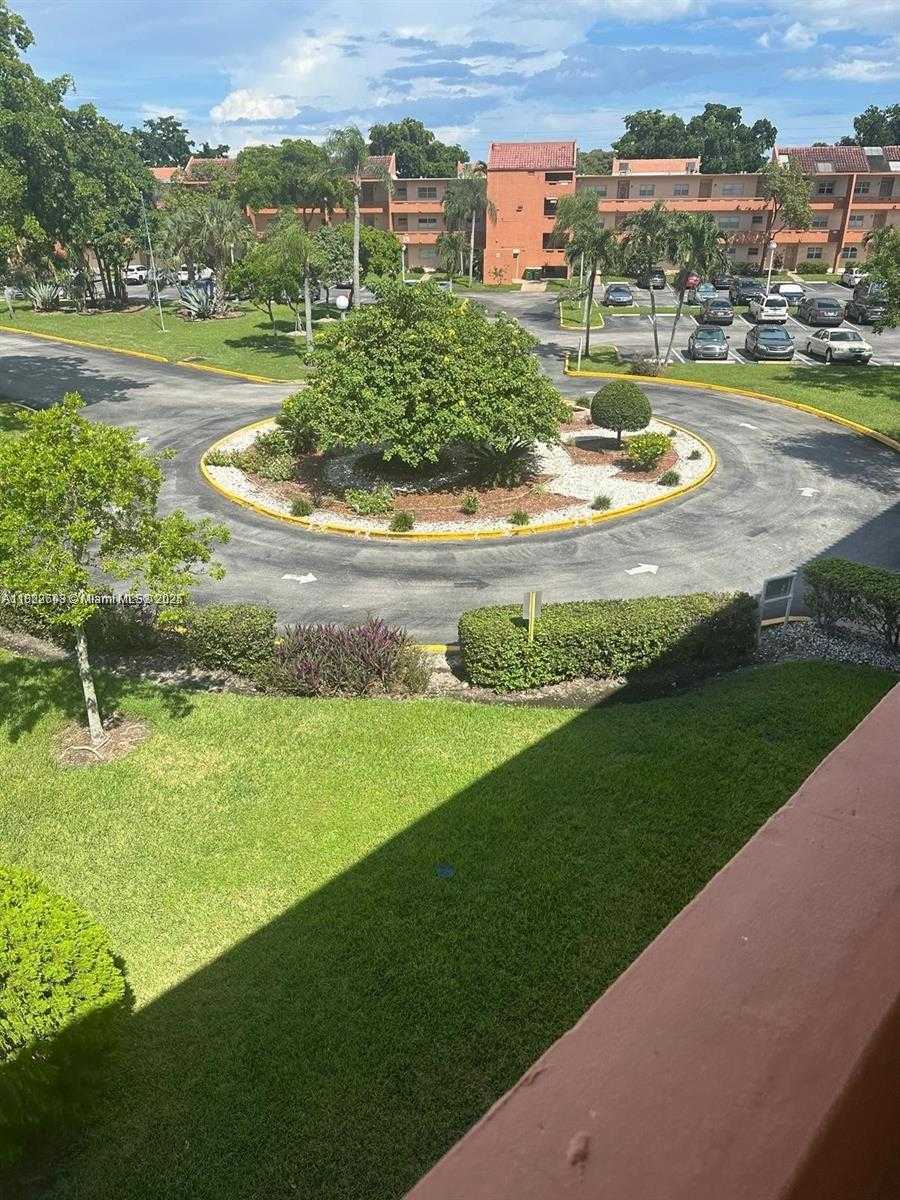 Small Image of 8834 WEST MCNAB RD #302, Tamarac Number 3