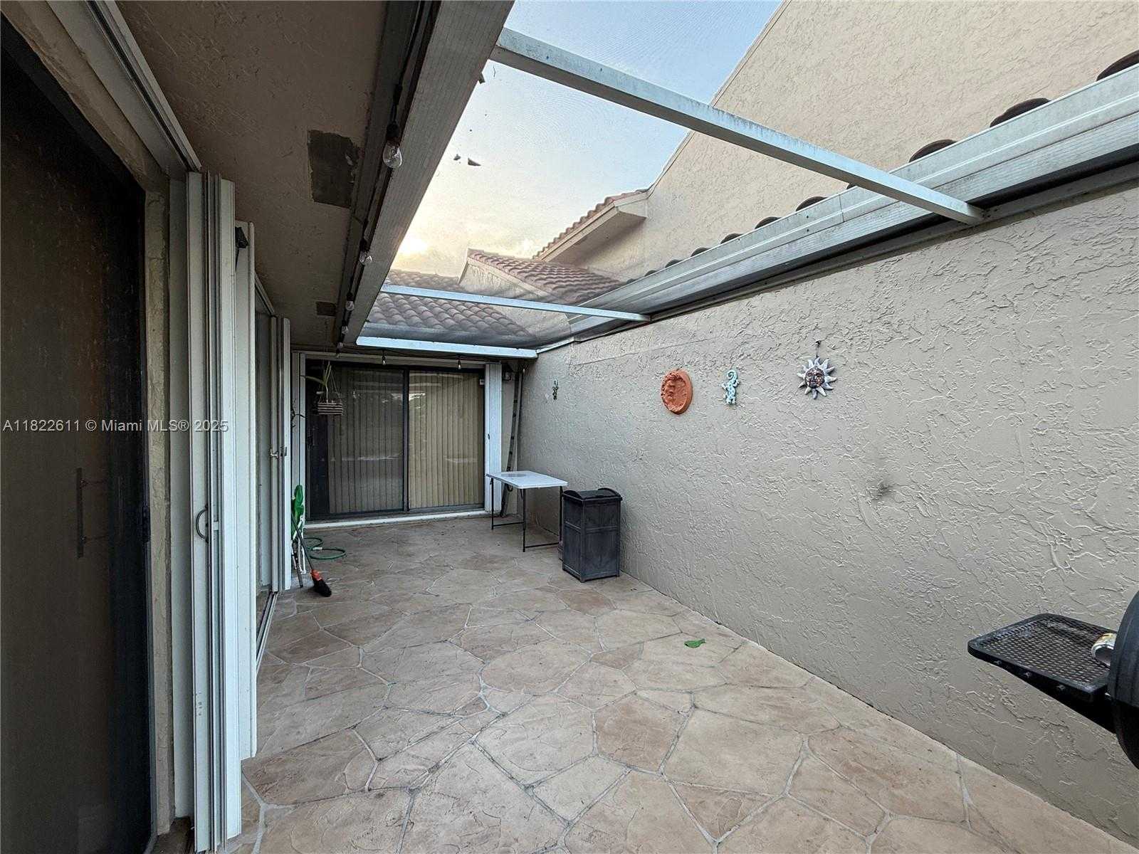 Small Image of 566 VILLAGE LAKE DRIVE, Weston Number 10