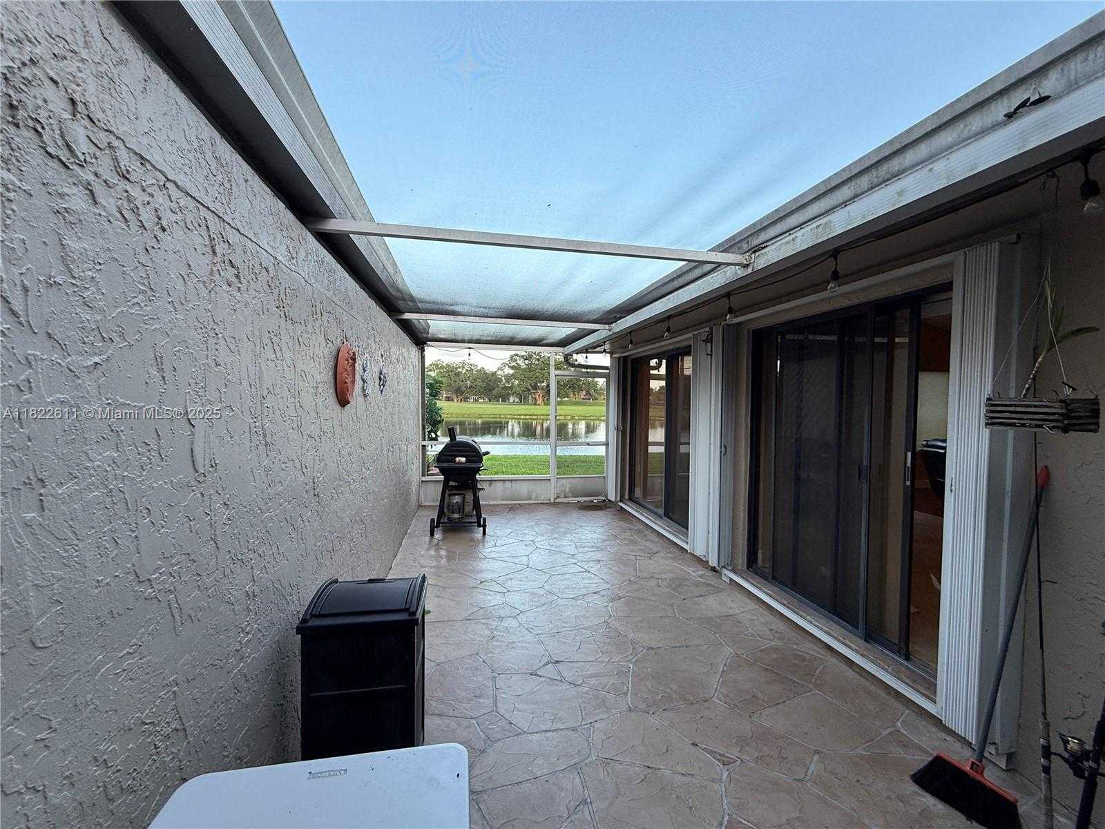 Small Image of 566 VILLAGE LAKE DRIVE, Weston Number 11