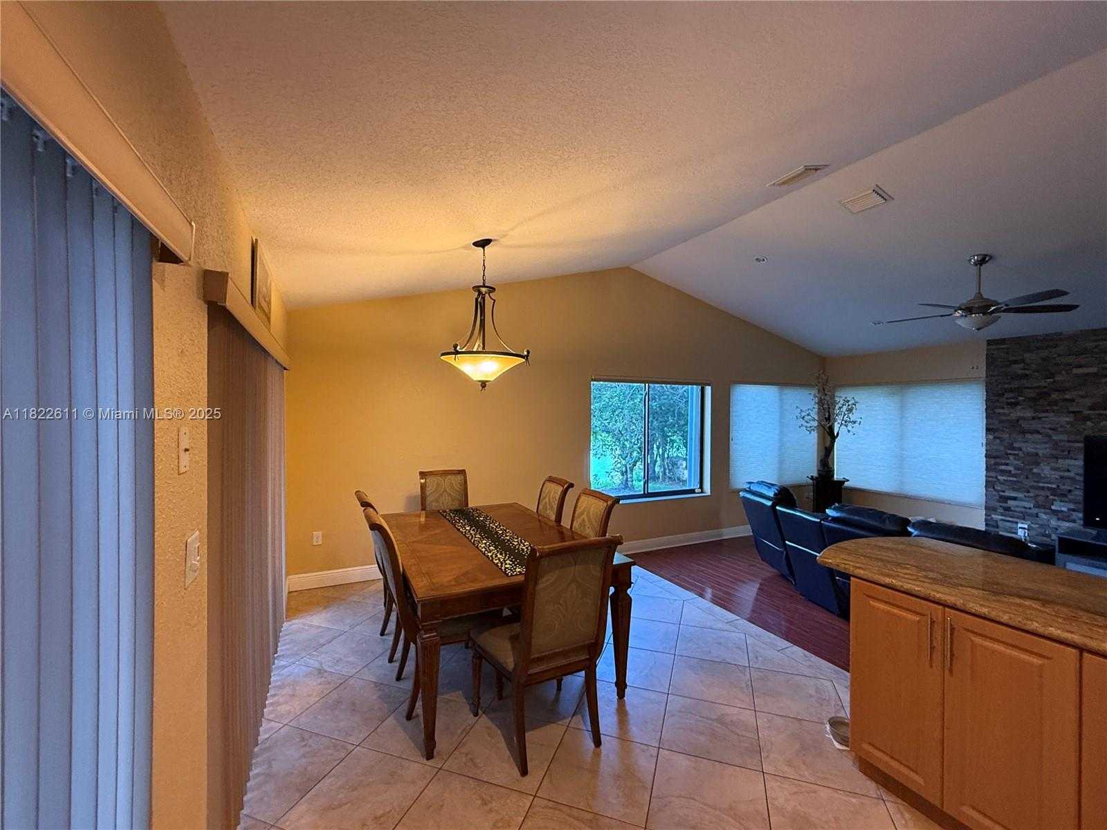 Small Image of 566 VILLAGE LAKE DRIVE, Weston Number 12